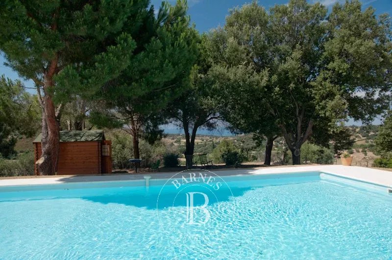 L'ILE ROUSSE - Charming stone villa - 5 bedrooms - park with swimming pool - sea and mountain view - near beach - picture 7