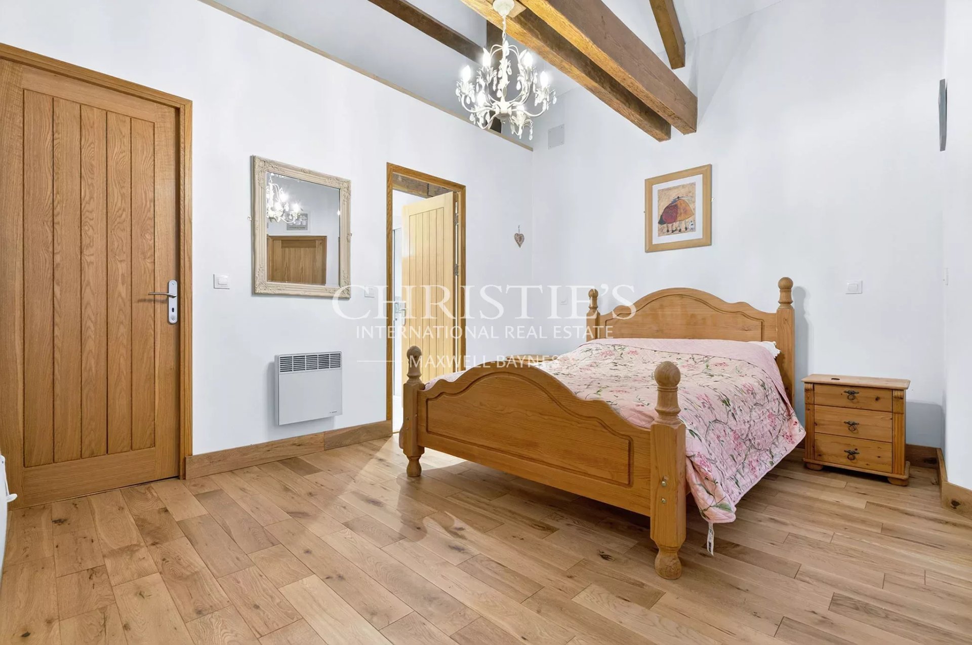 38 Bedroom Chateau's Image 9