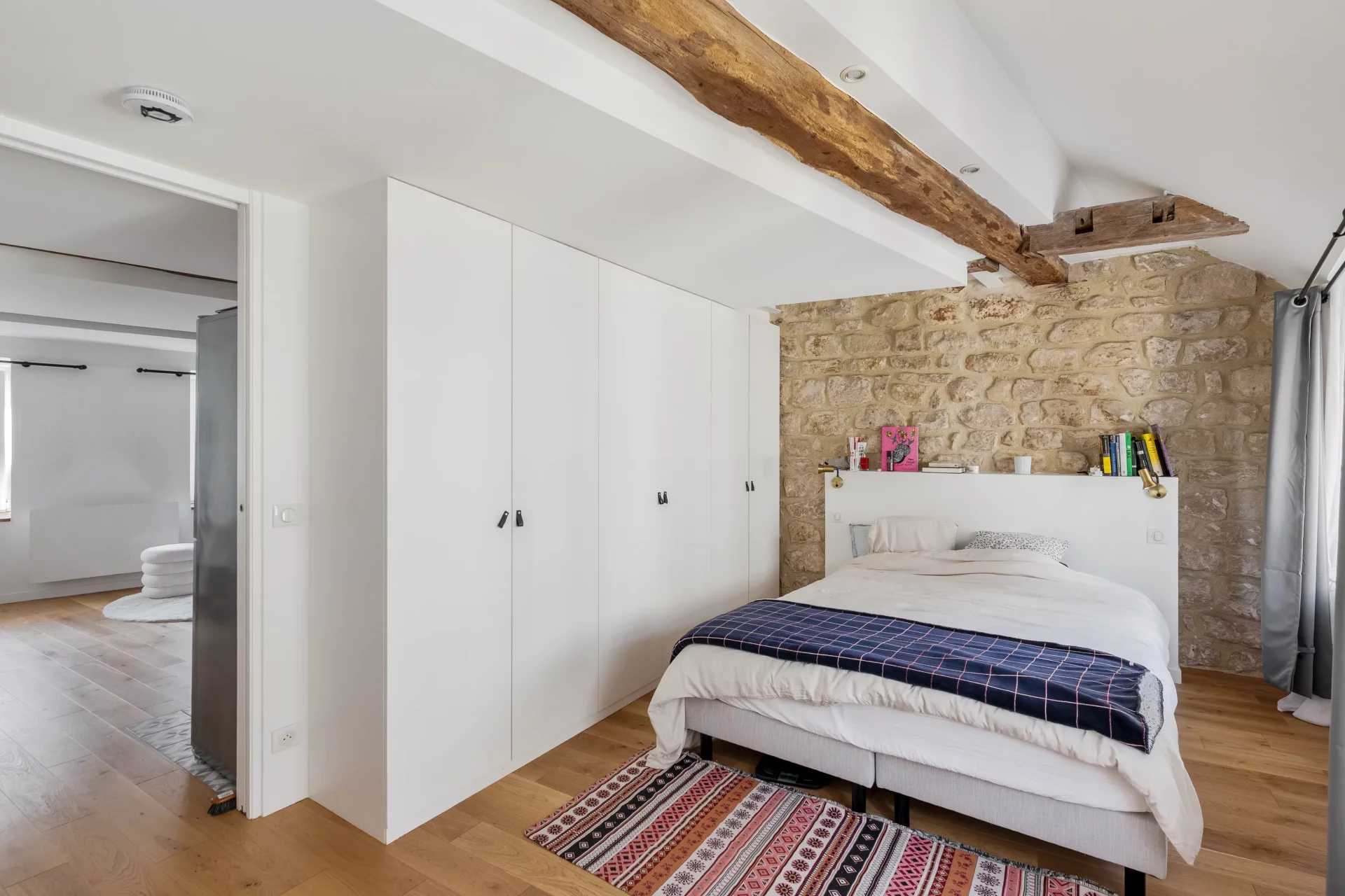 Paris 18e - LEPIC / ABBESSES