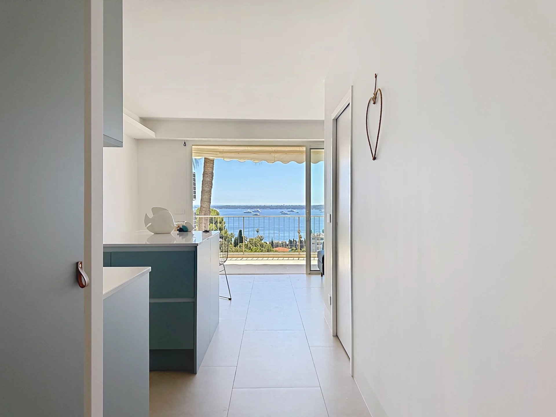 Modern 1-Bedroom Apartment with Panoramic Sea Views