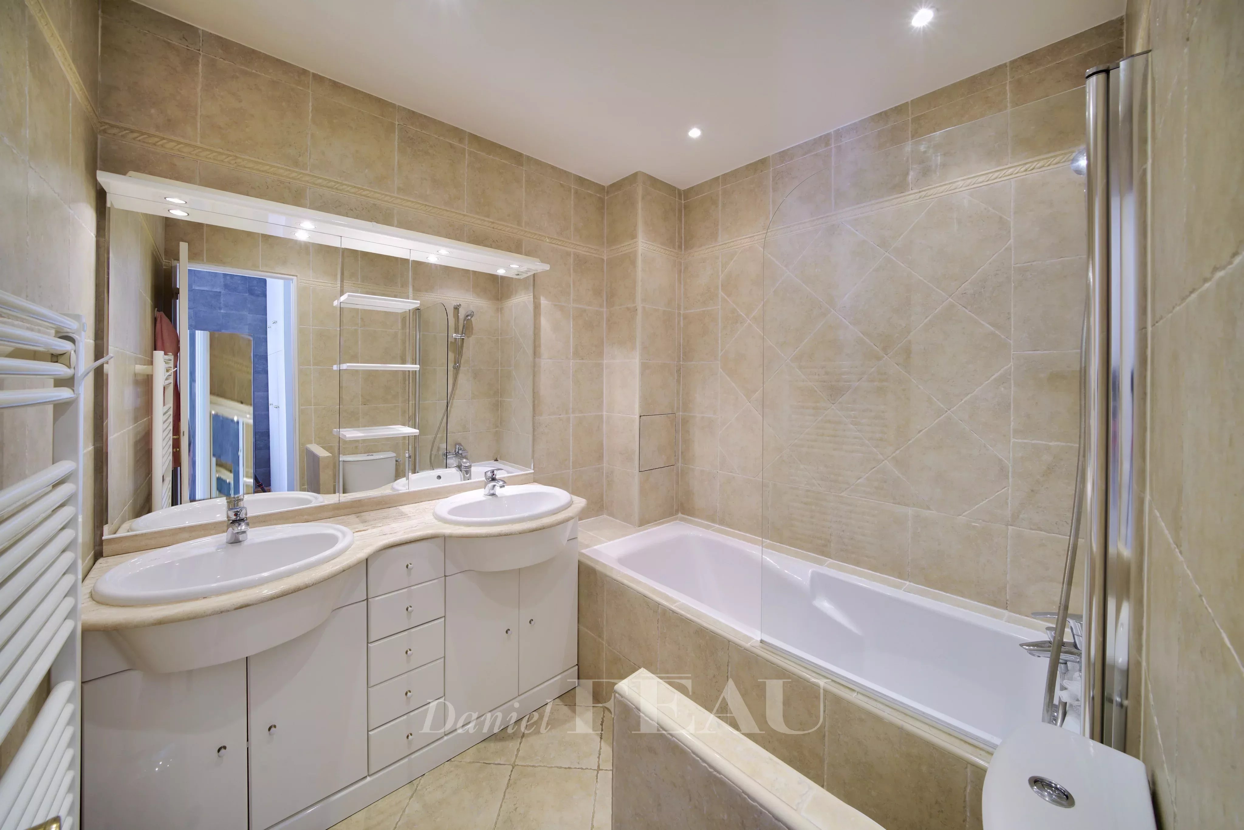 Rental Apartment Paris 8th