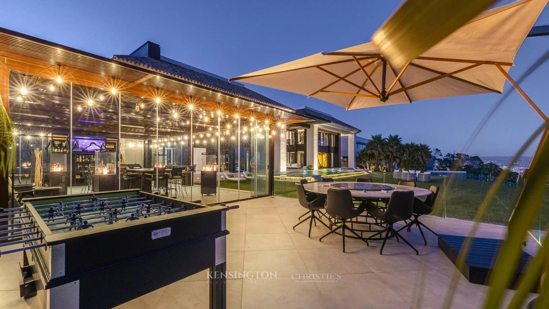 4 Bedroom Villa/Townhouse's Image 82