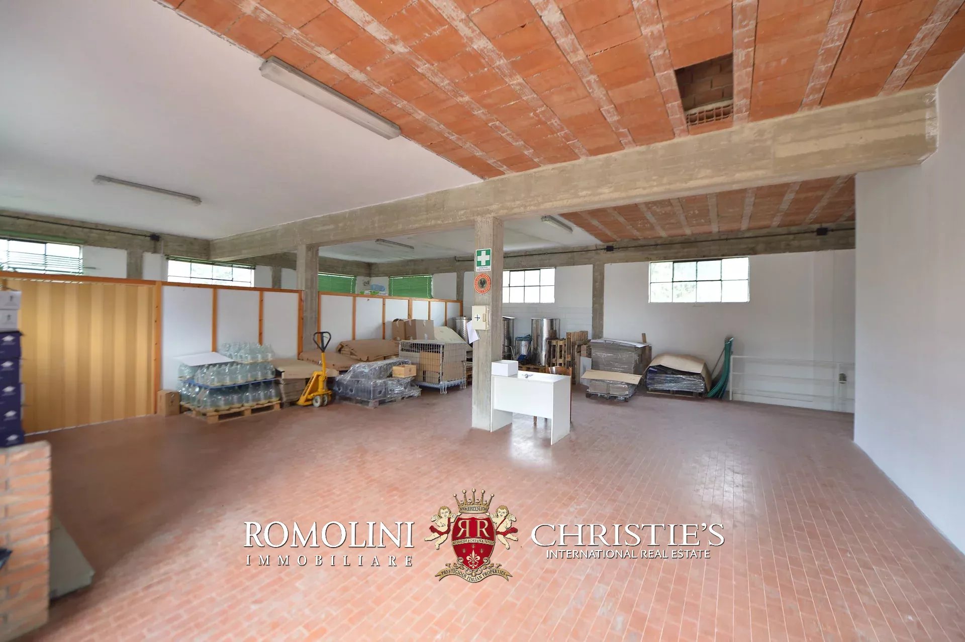 17 Bedroom Vineyard's Image 85