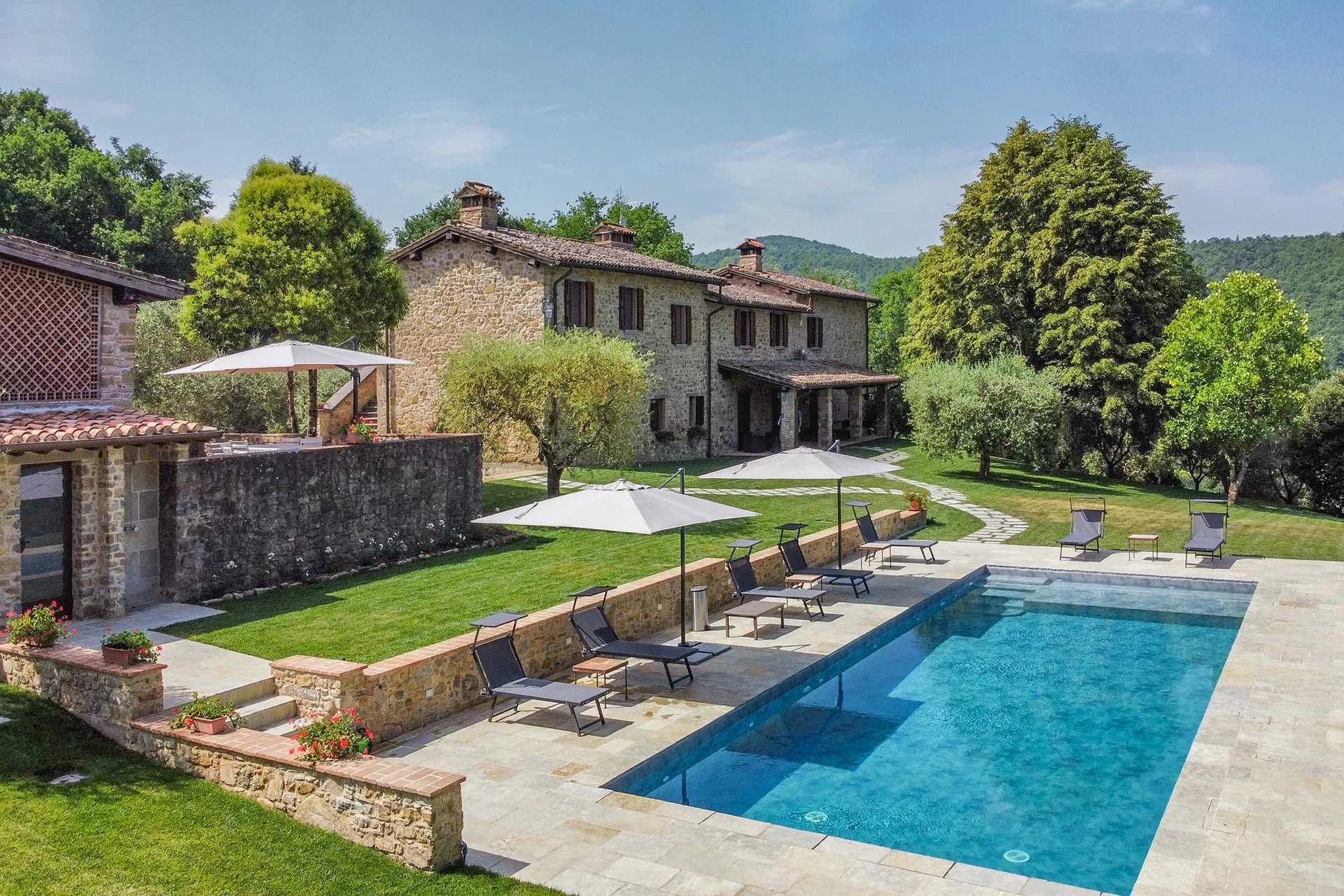 CASALE RISTRUTTURATO CON PISCINA IN VENDITA A UMBERTIDE, UMBRIA