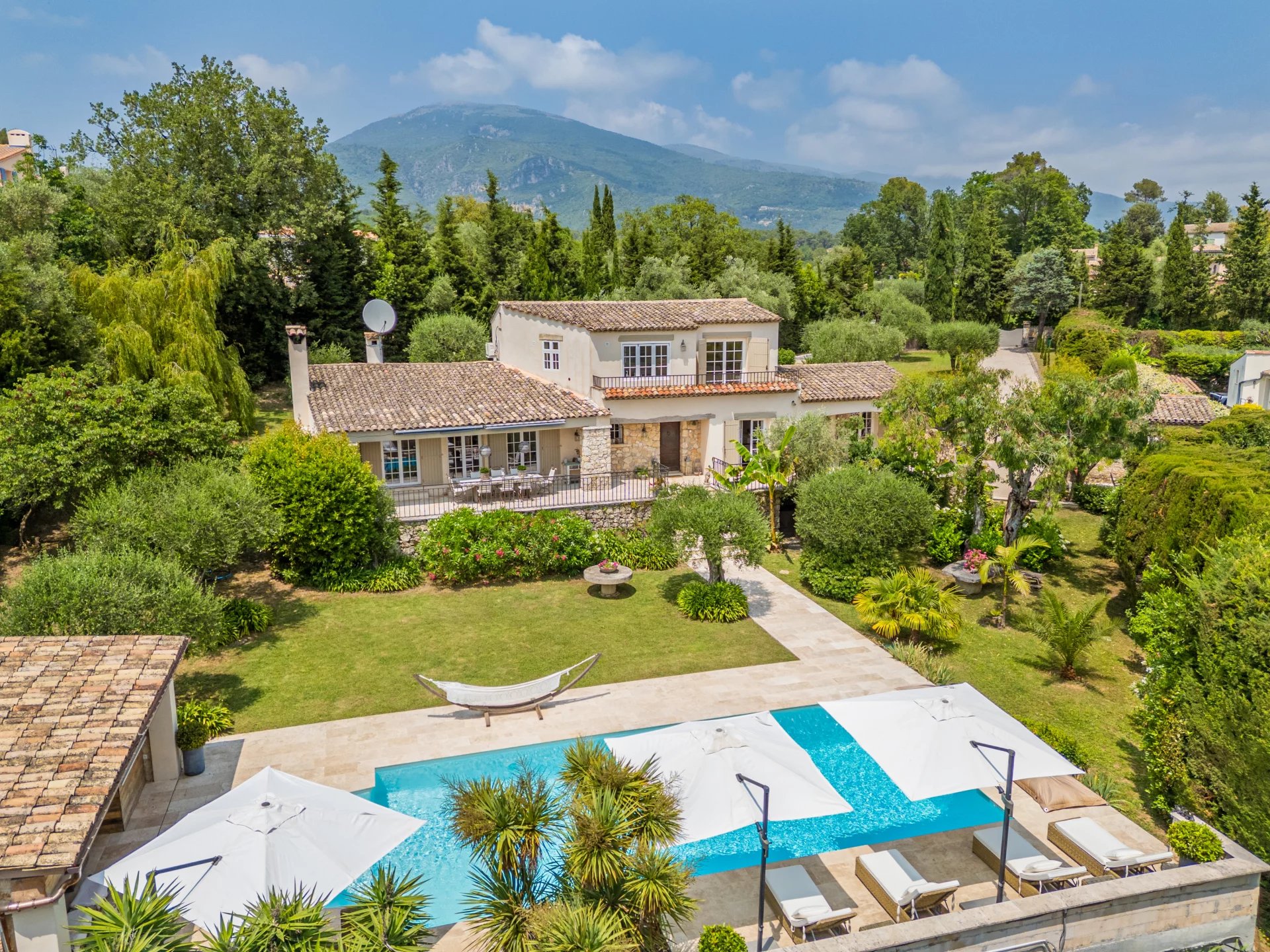 Turn-Key Villa Near Valbonne, Quiet Location, Close to International Schools