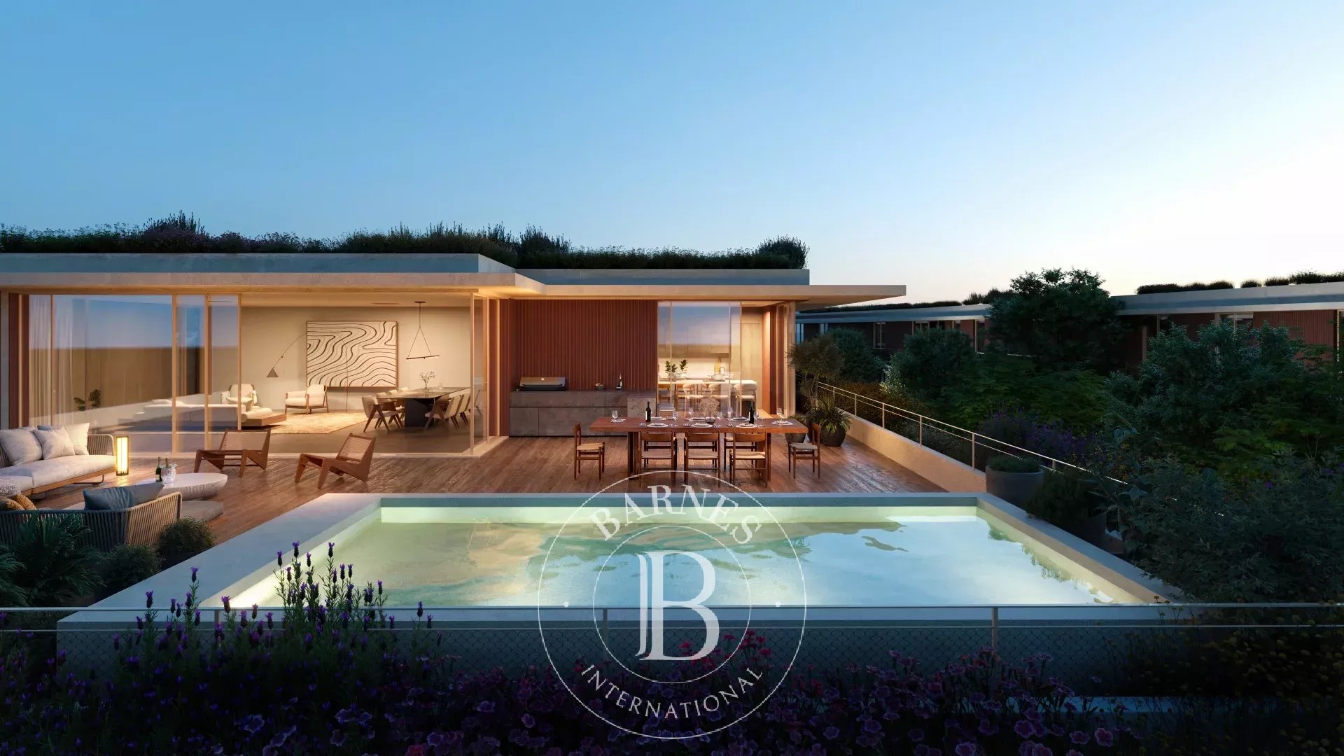 Piscine privée et vue sur la mer