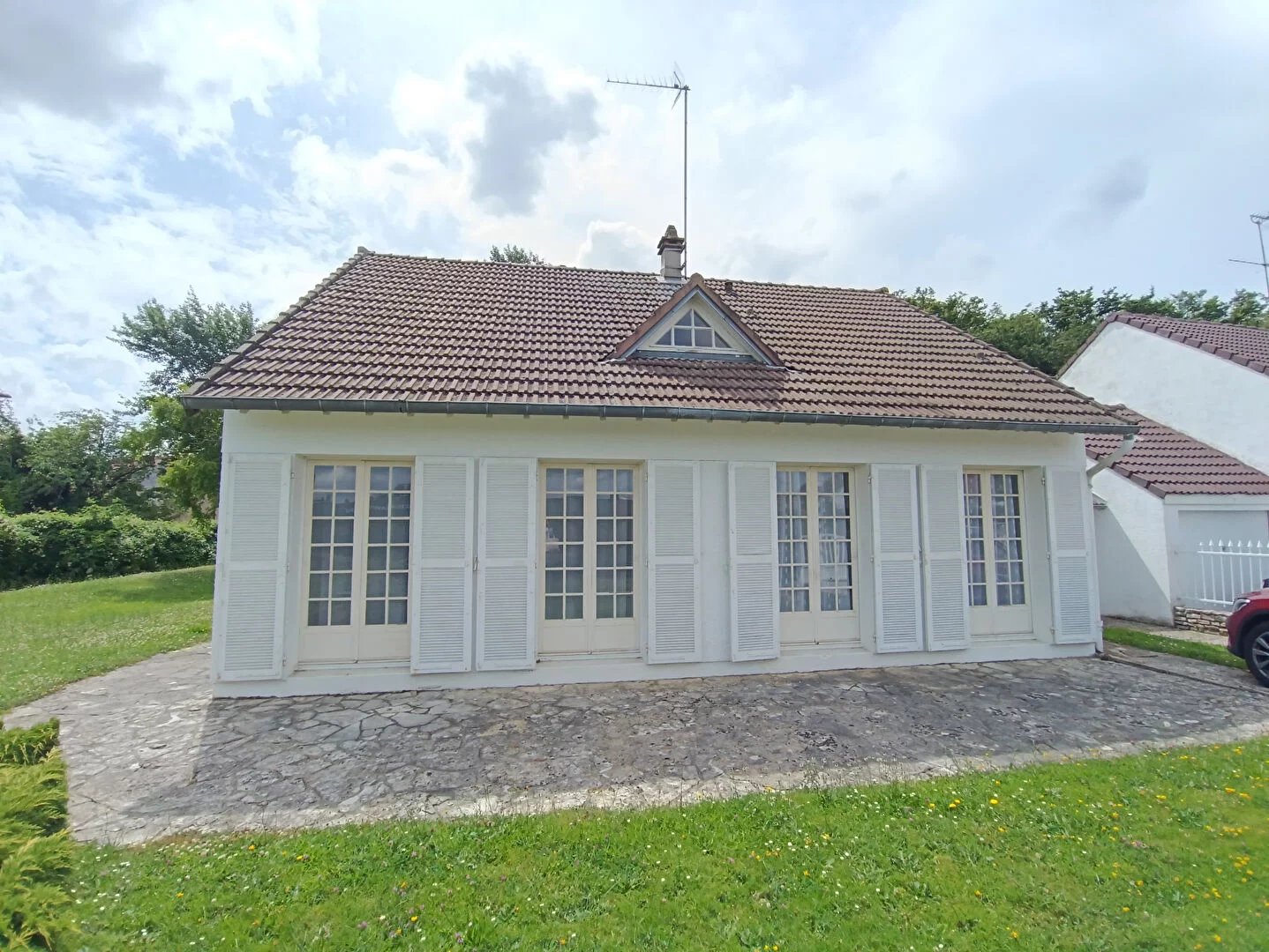 Maison Meru 5 pièce(s) 106.87 m2