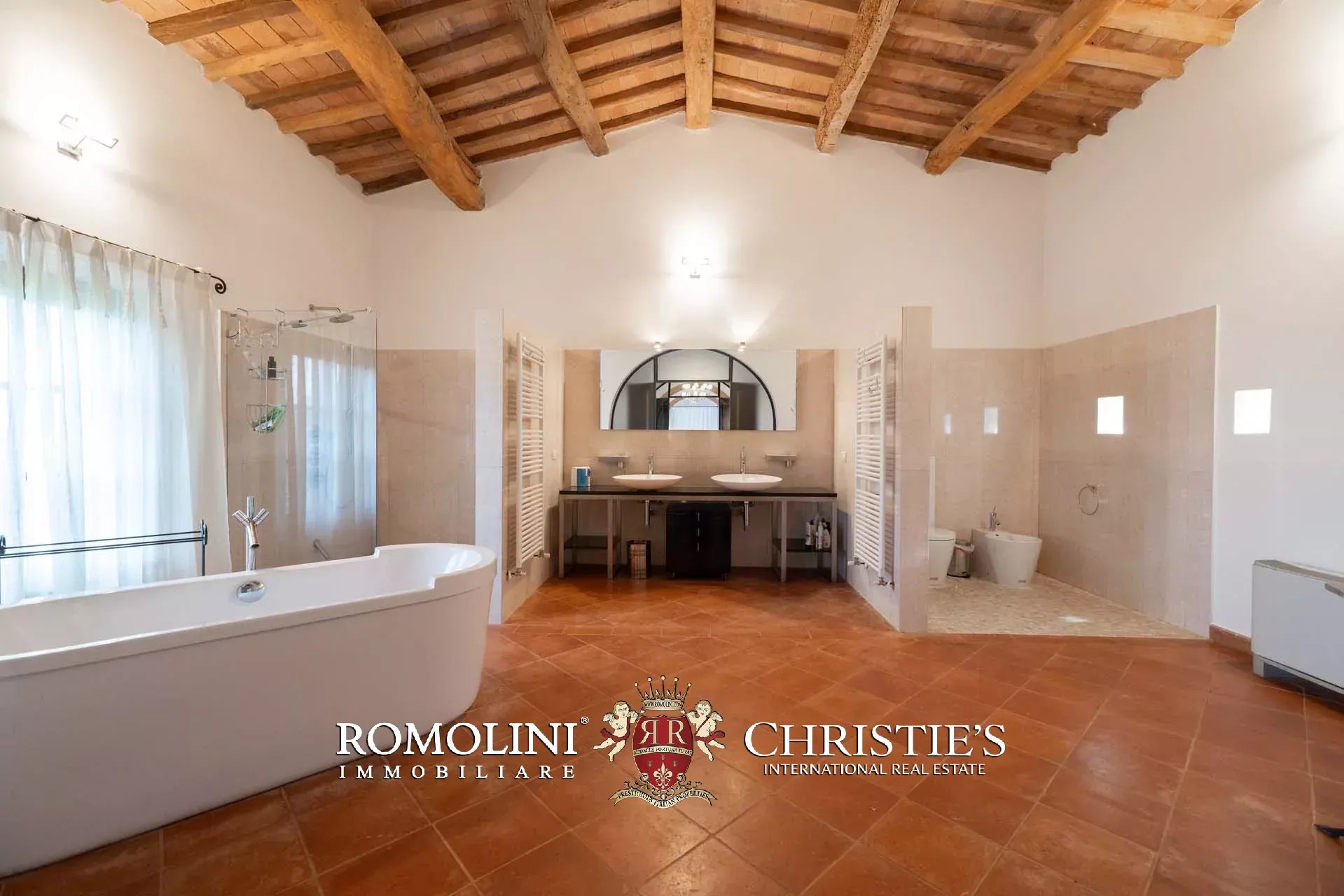 37 Bedroom Villa/Townhouse's Image 173