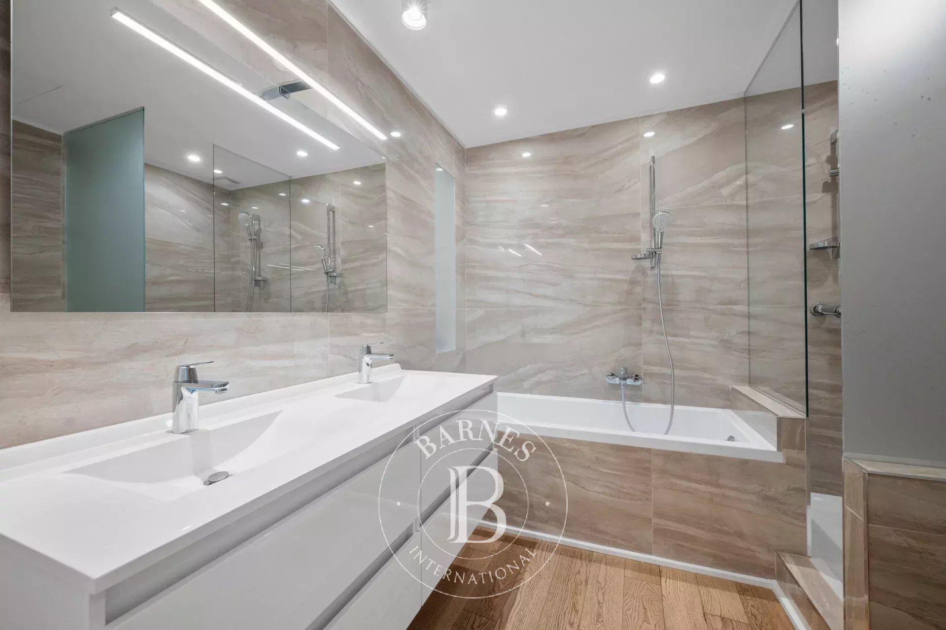 Daire Nice - picture 10