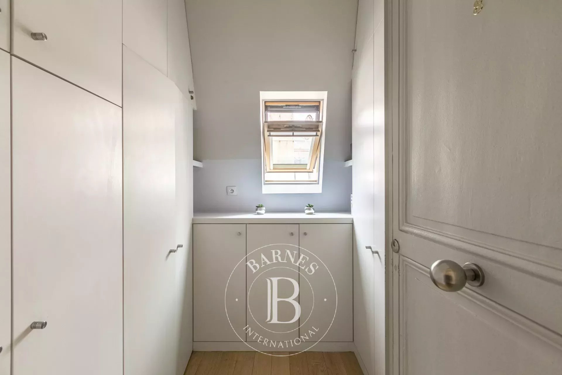 Daire Paris 8ème - picture 11