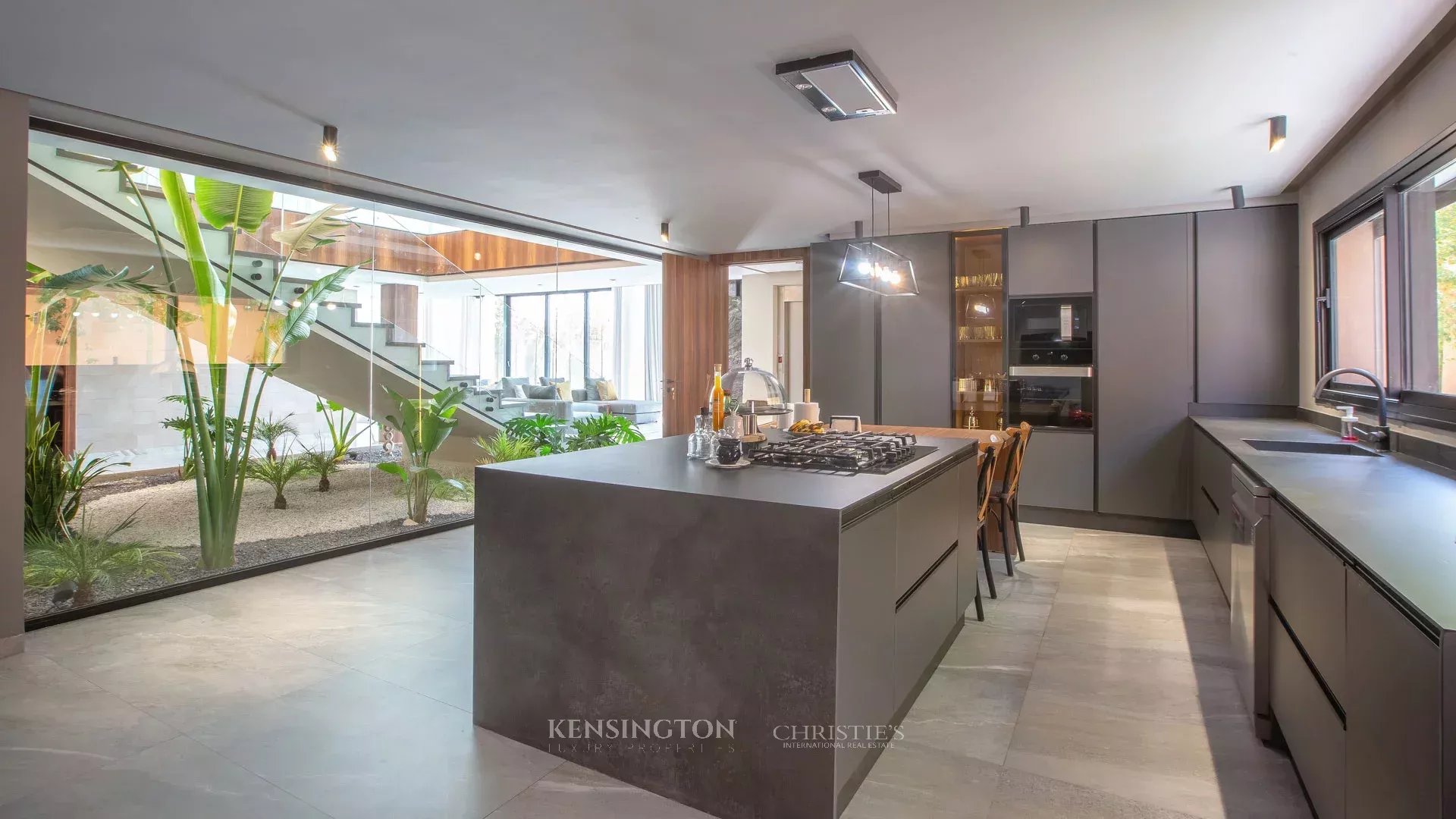 5 Bedroom Villa/Townhouse's Image 39