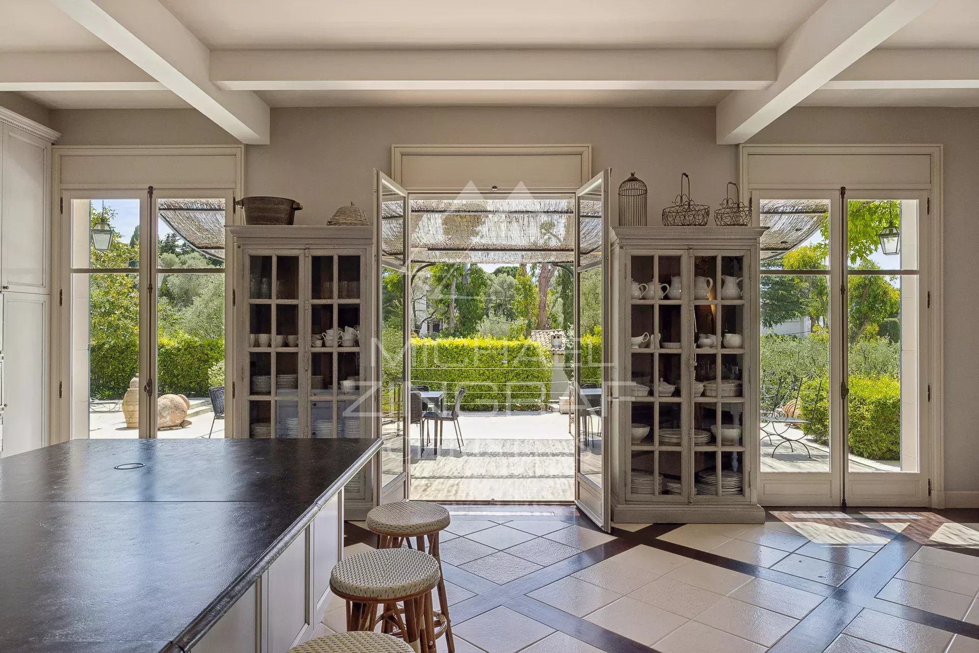 7 Bedroom Villa/Townhouse's Image 21