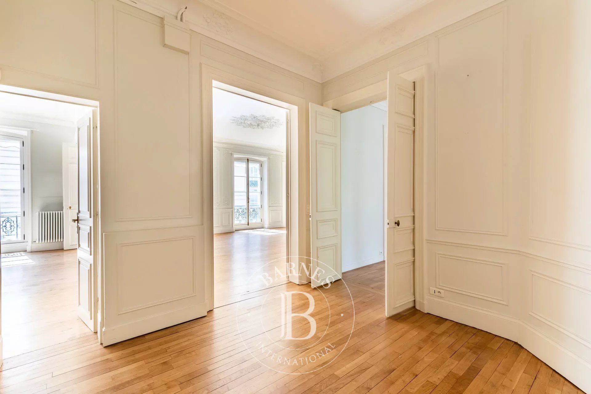 Daire Paris 8ème - picture 11