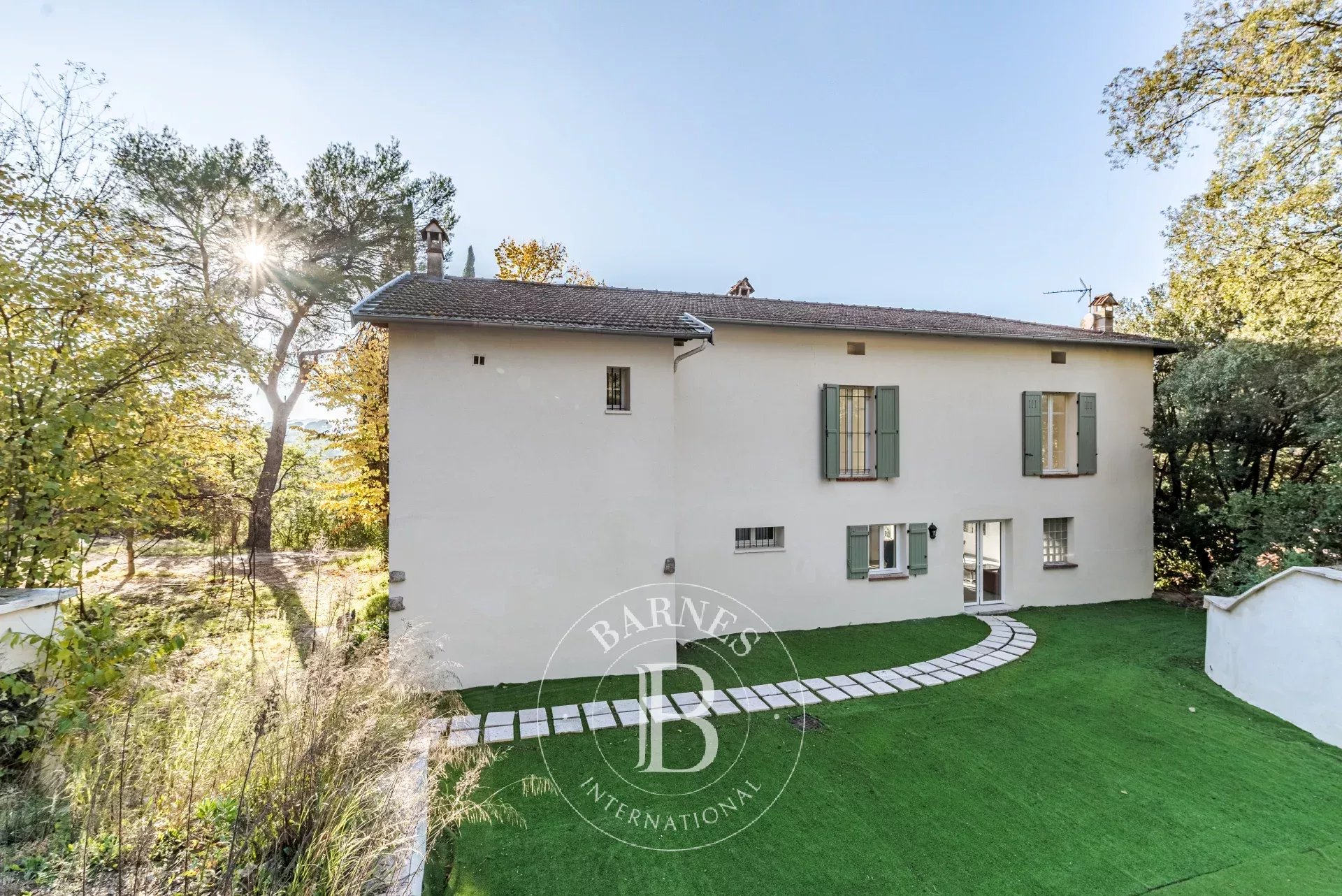 Ev Mougins - picture 20