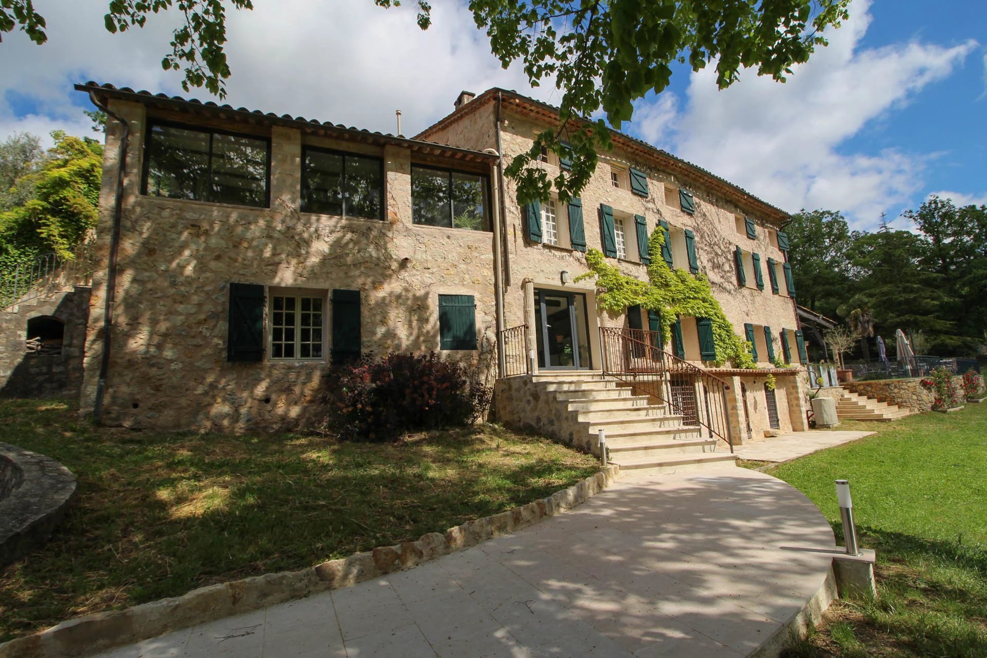 Magnificent 14th century property with pool  - Callian