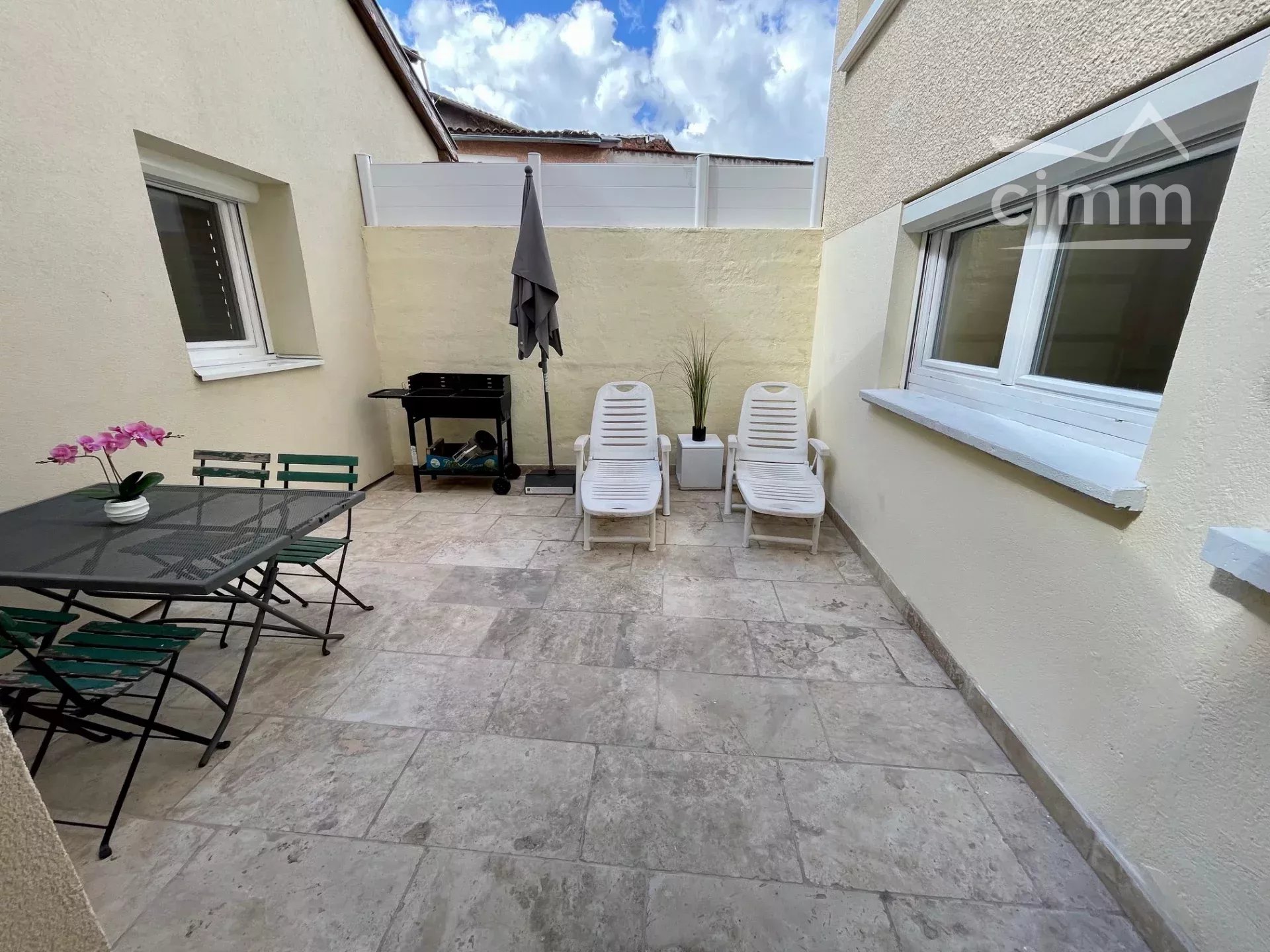 Agence immobilière de 