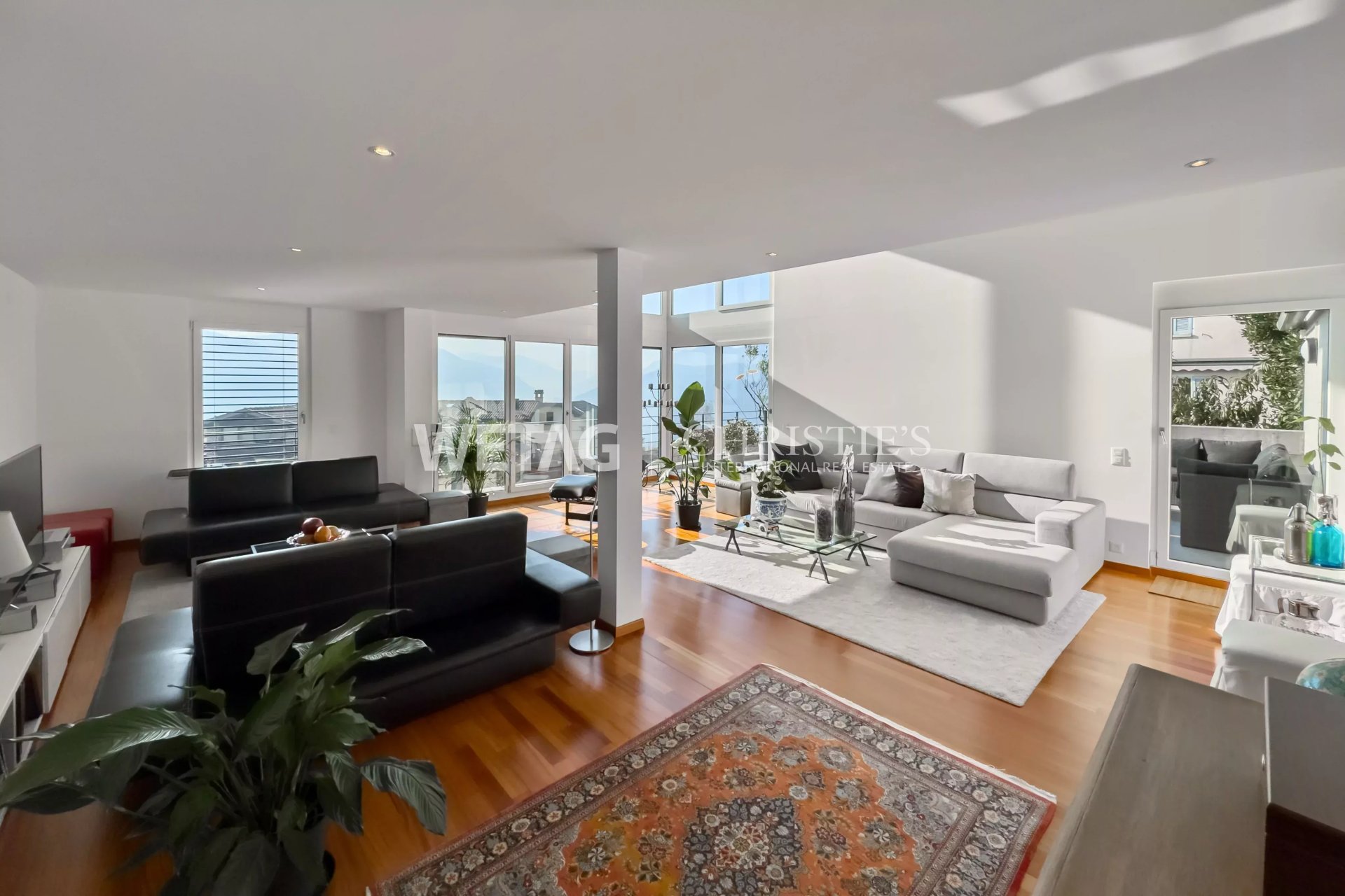 3 Bedroom Villa/Townhouse's Image 3
