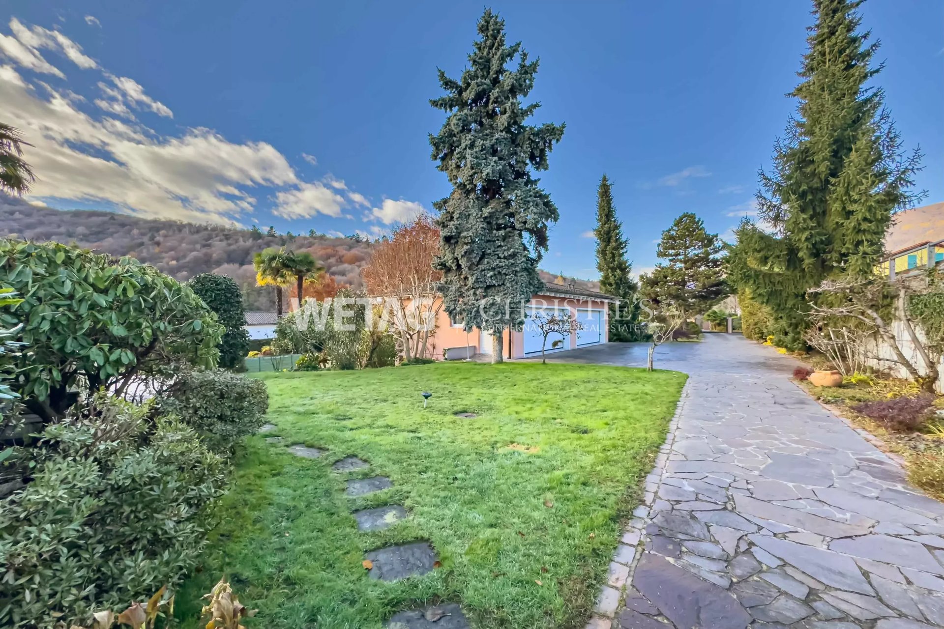 5 Bedroom Villa/Townhouse's Image 11