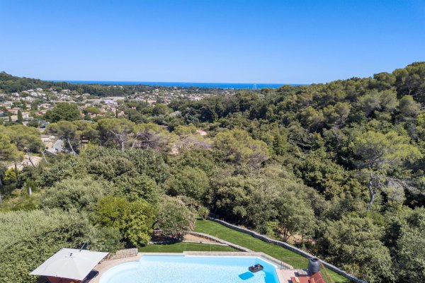 Biot Quiet Provençal Villa for sale with Sea and Village Views — photo 4