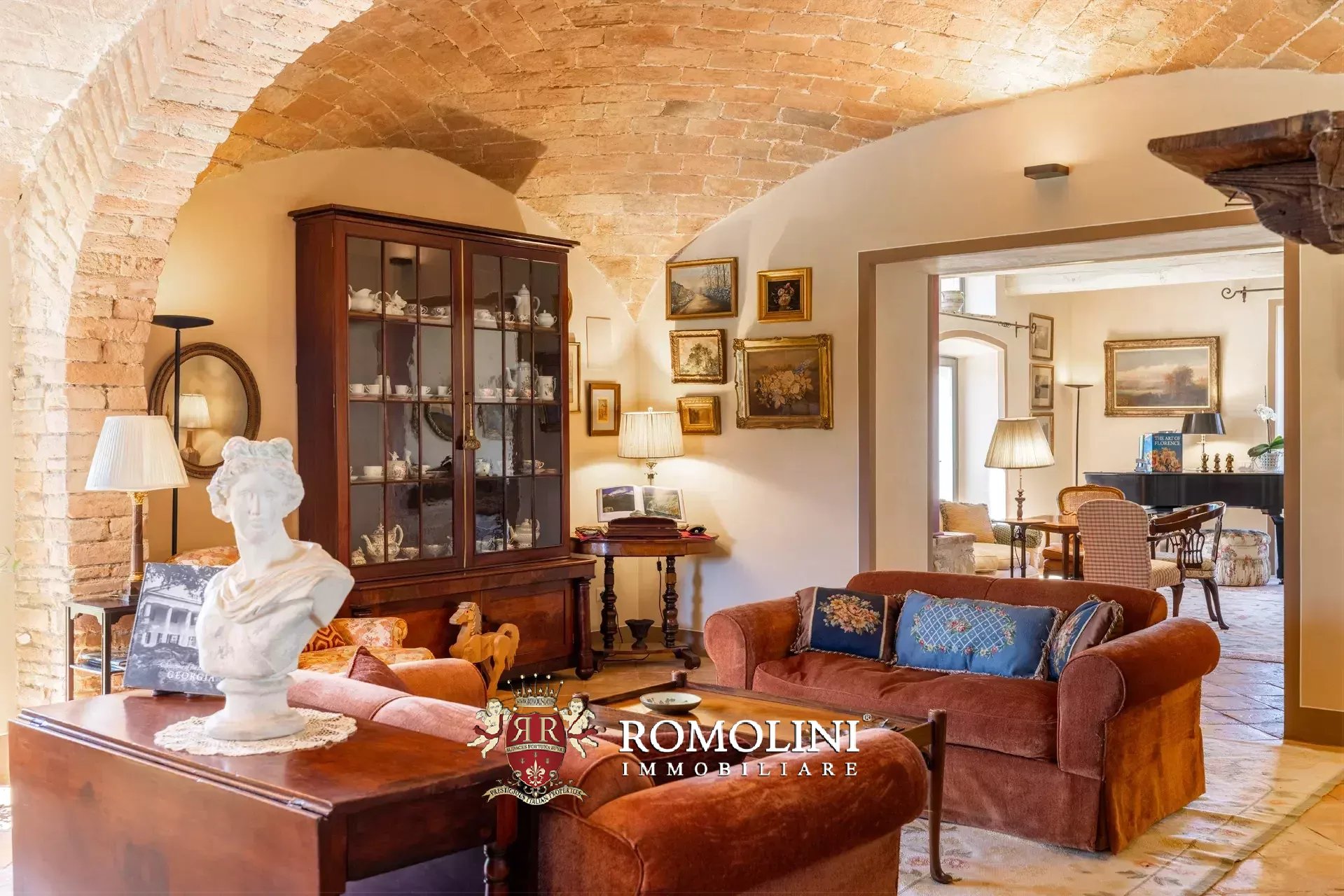 6 Bedroom Villa/Townhouse's Image 62