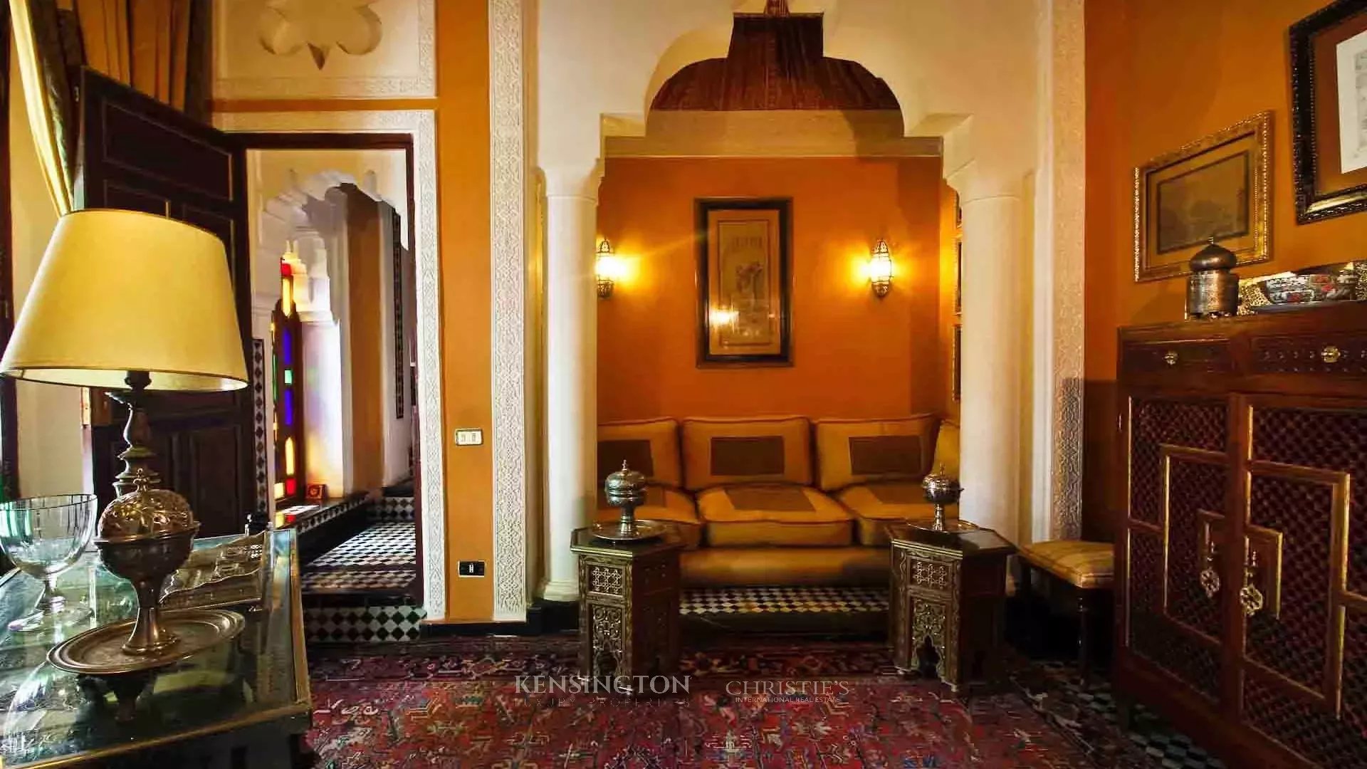 6 Bedroom Villa/Townhouse's Image 10