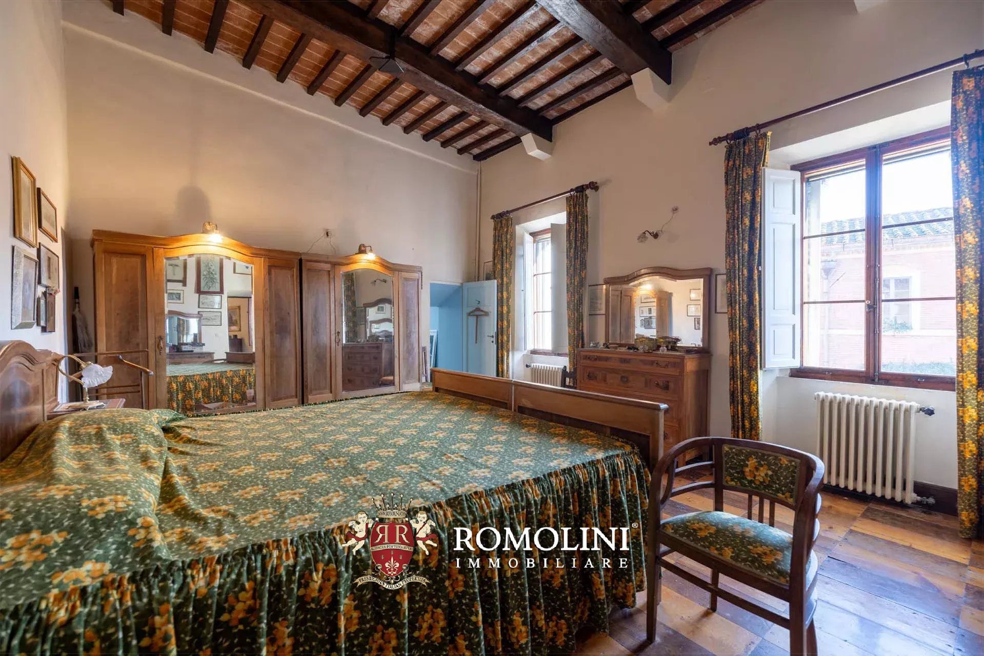 70 Bedroom Chateau's Image 36