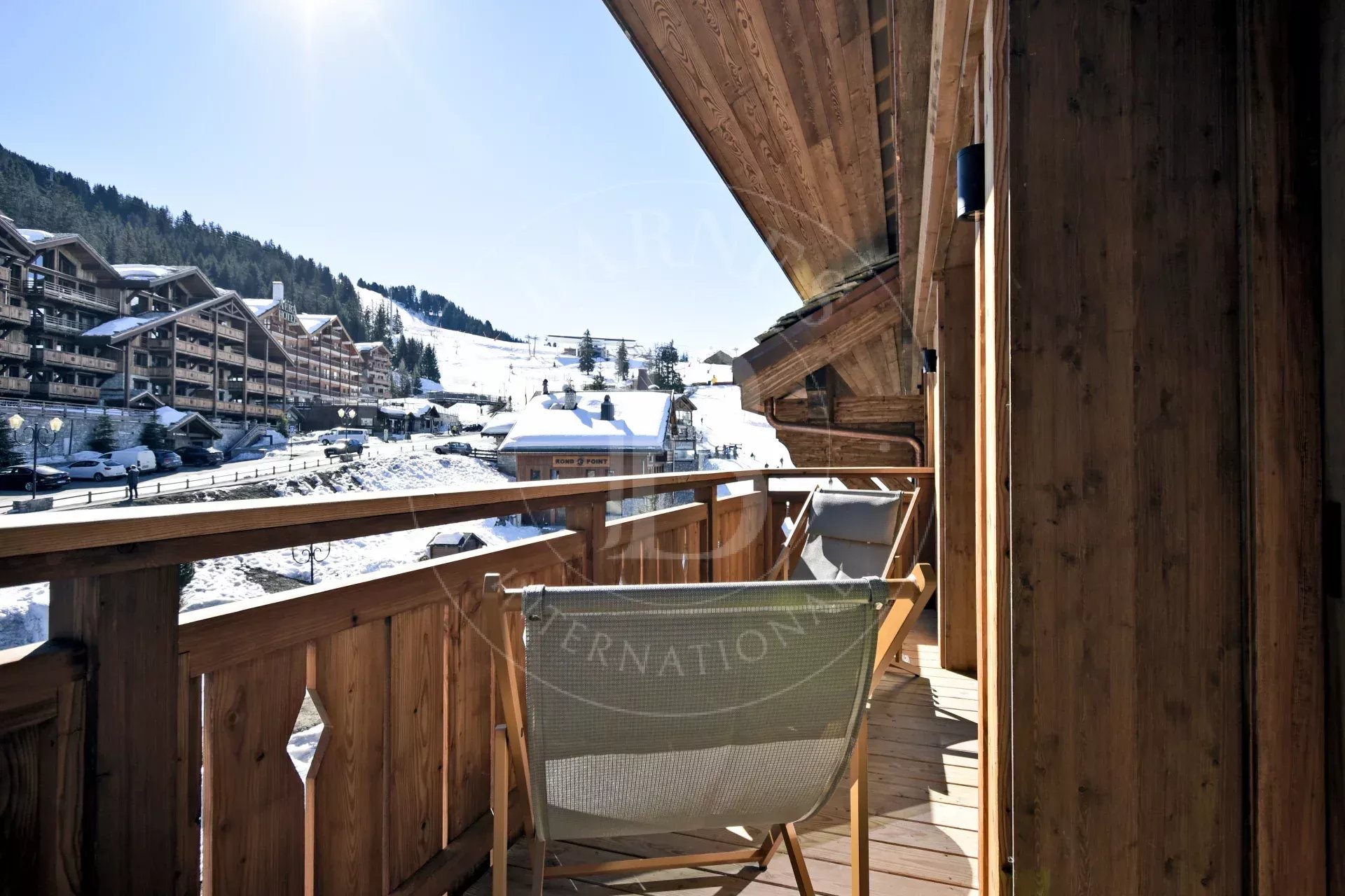 Méribel Superb 4-bedroom duplex apartment at Rond Point des Pistes