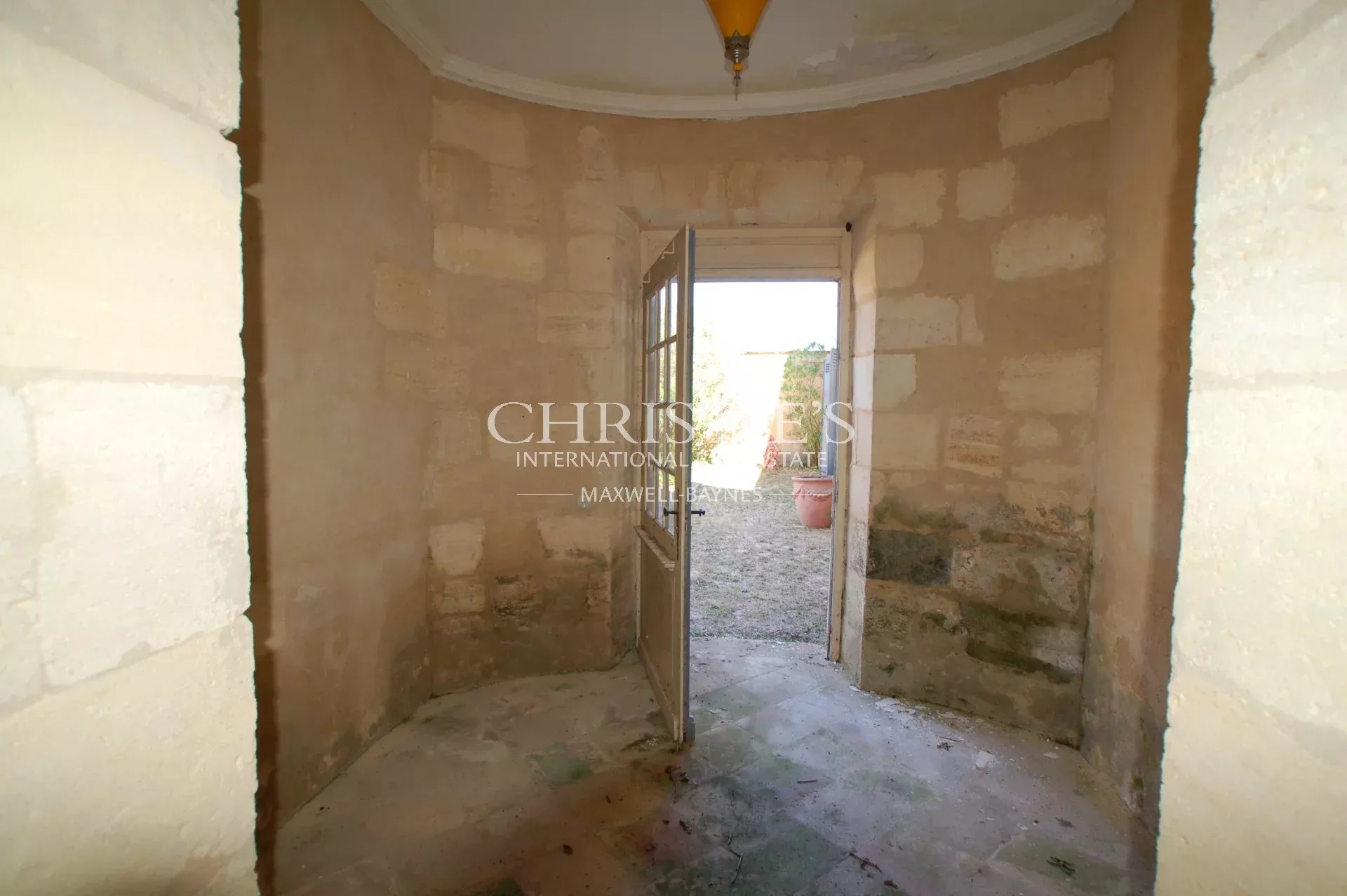 14 Bedroom Vineyard's Image 4