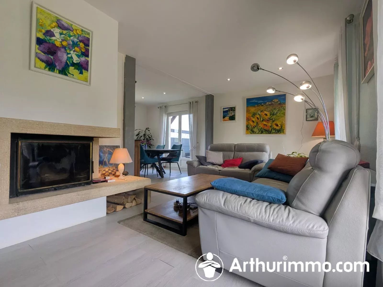 Agence immobilière de 