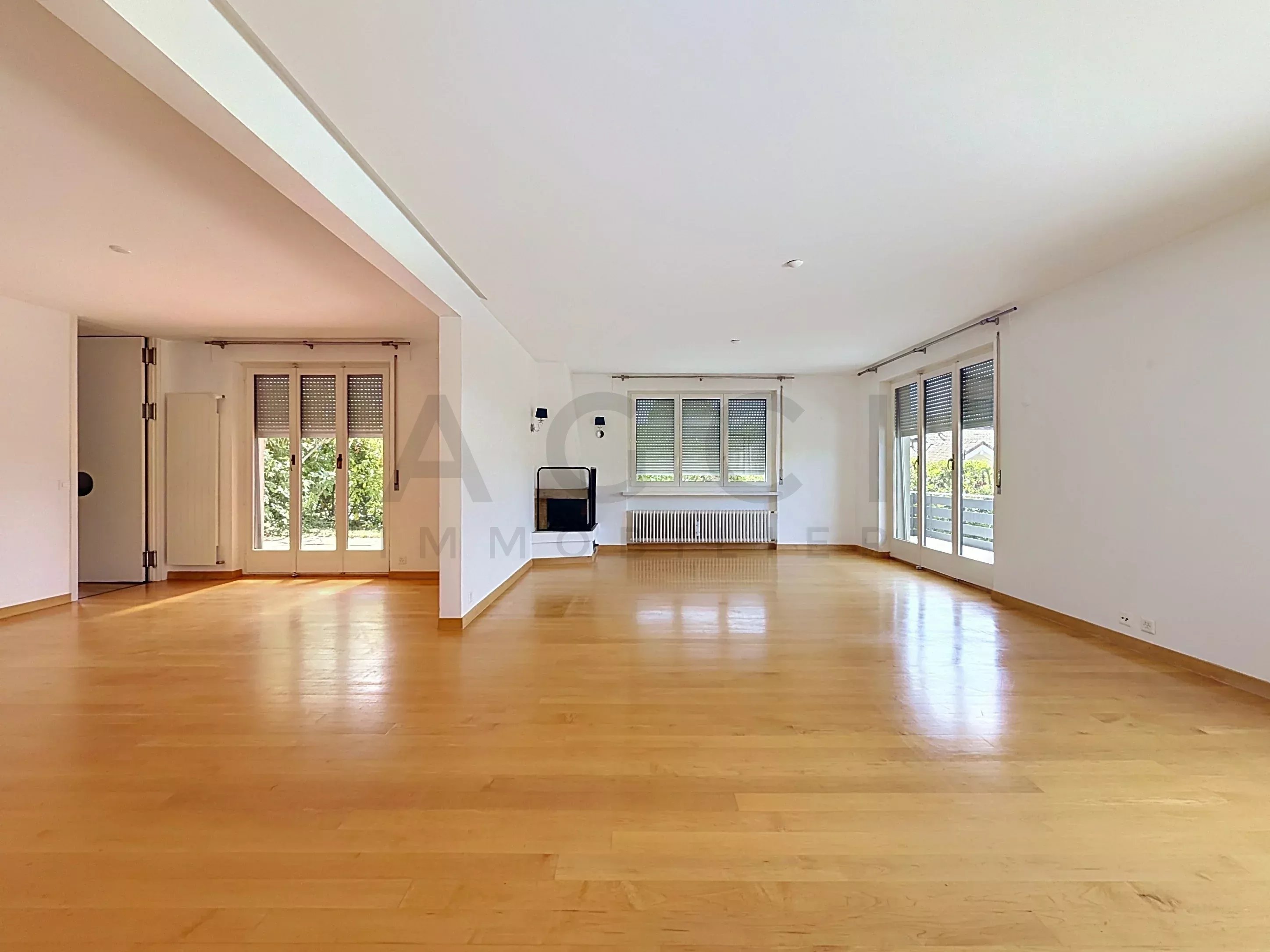Magnifique villa avec vue panoramique et accès privé au lac – Anières (Genève)