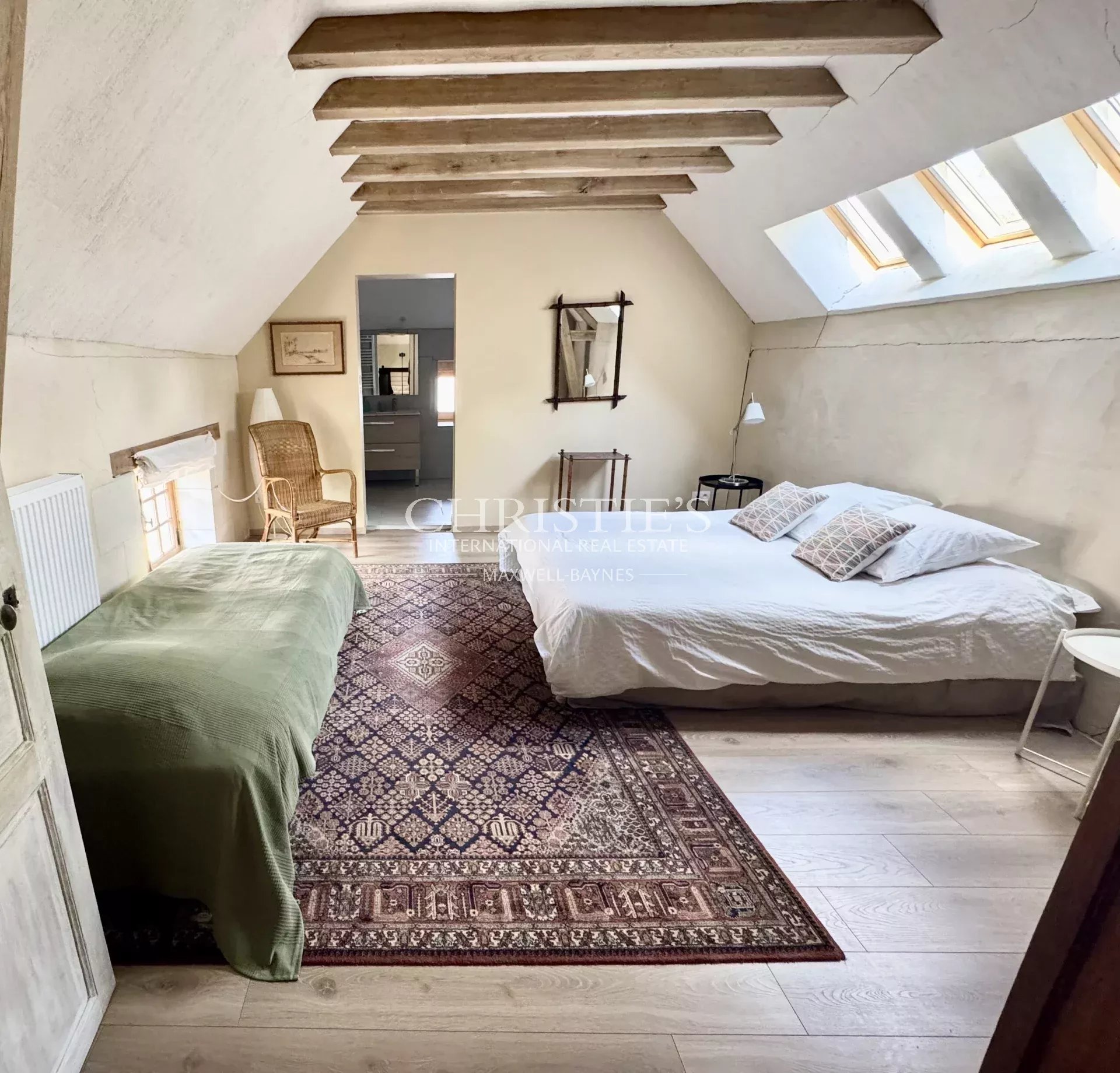 7 Bedroom Villa/Townhouse's Image 10