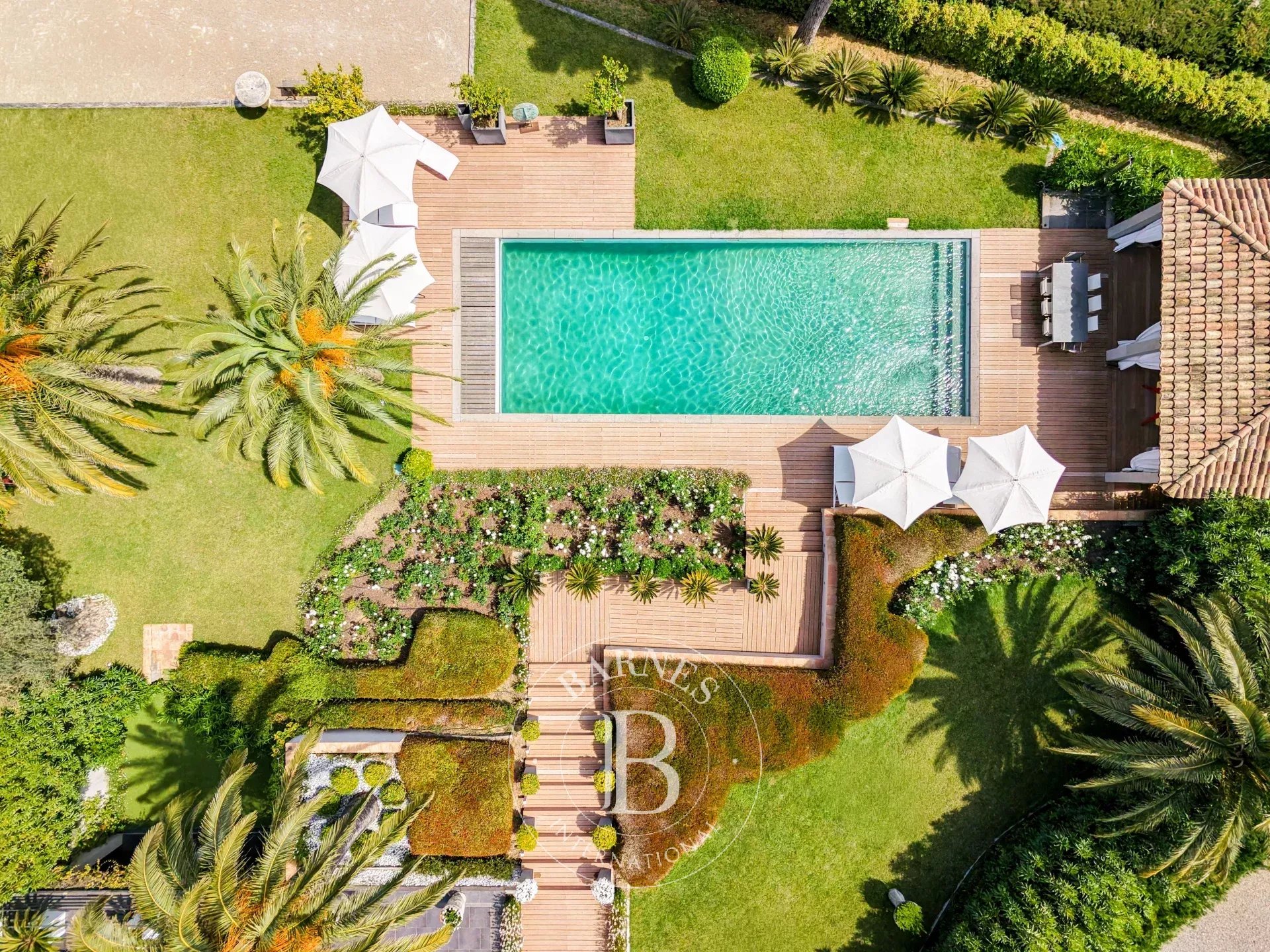 Villa Grimaud  -  ref 85971005 (picture 3)