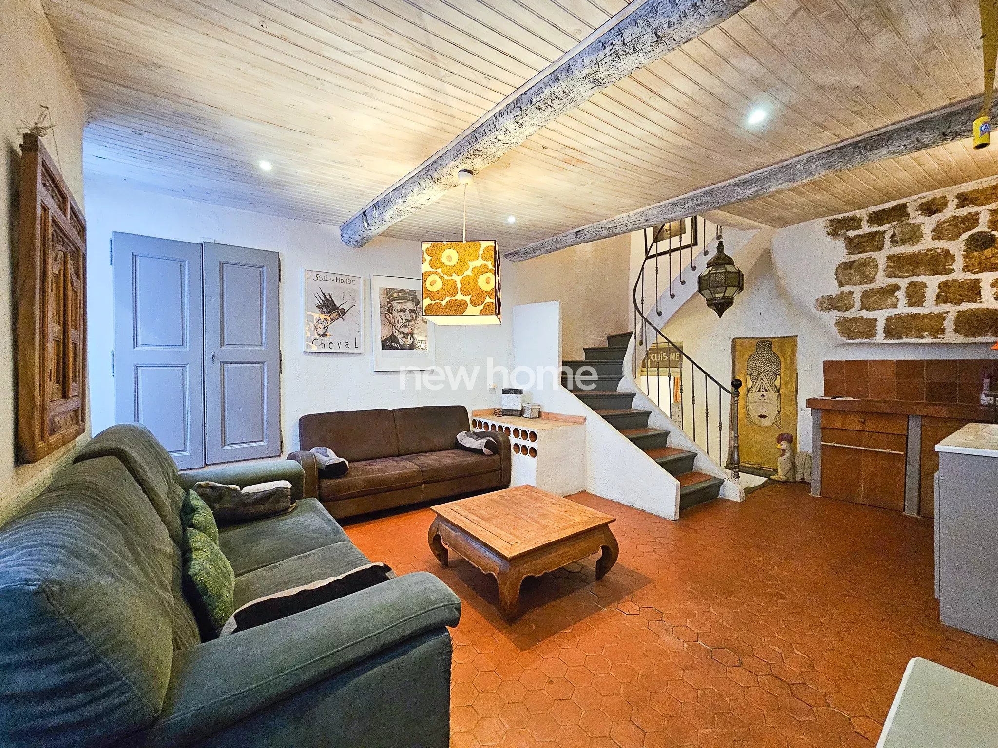 Charmante maison de village aux beaux volumes  Ampus