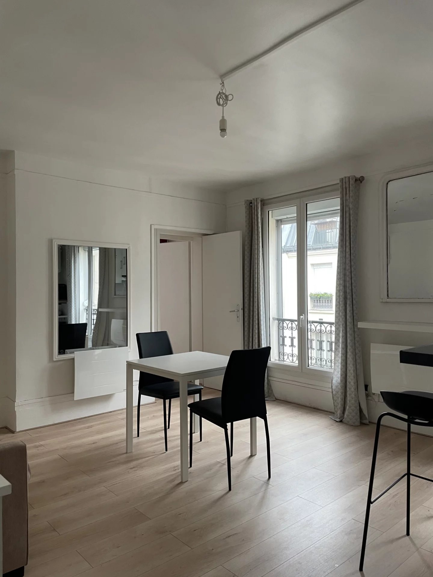 Location Appartement Paris 10ème
