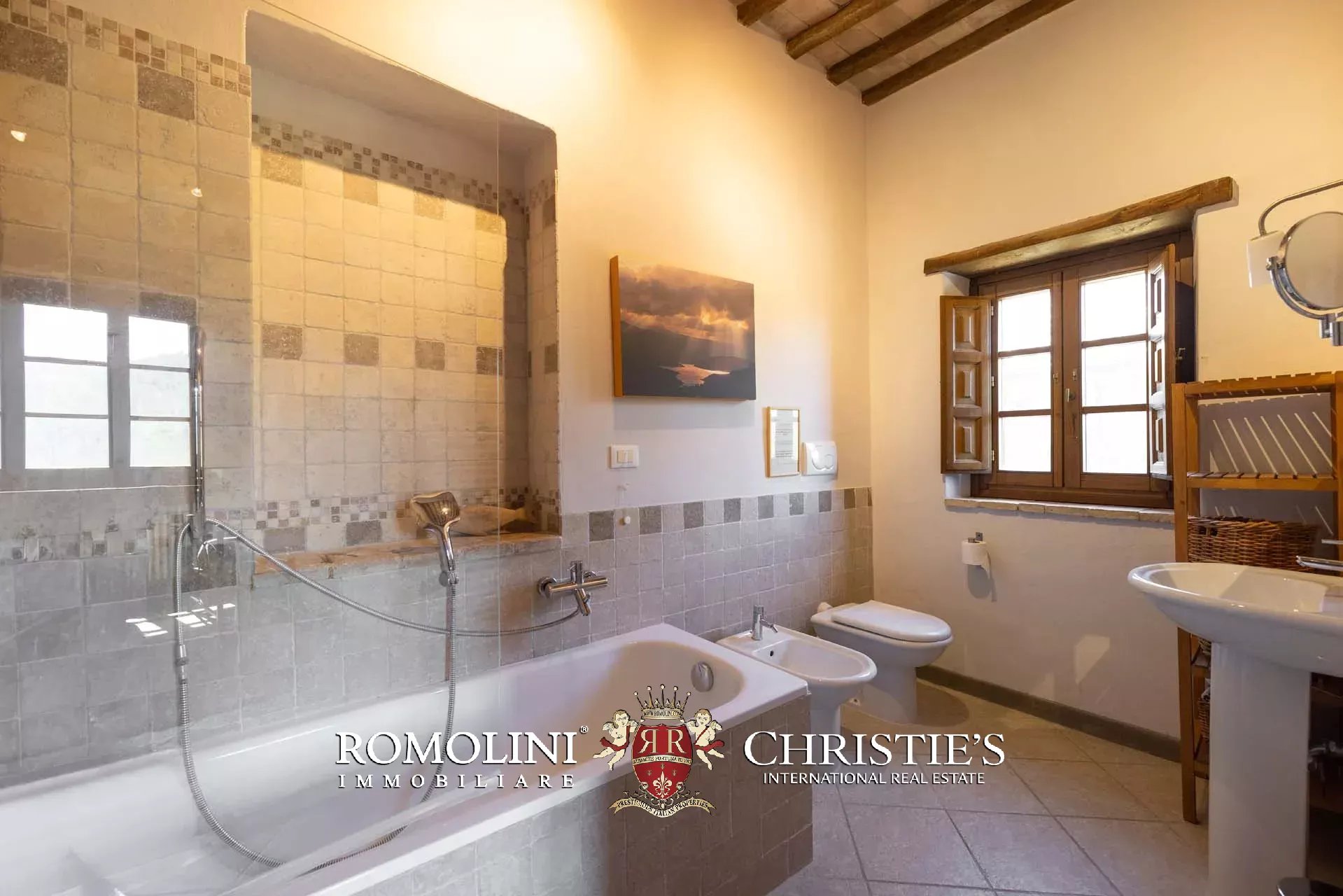 9 Bedroom Villa/Townhouse's Image 69