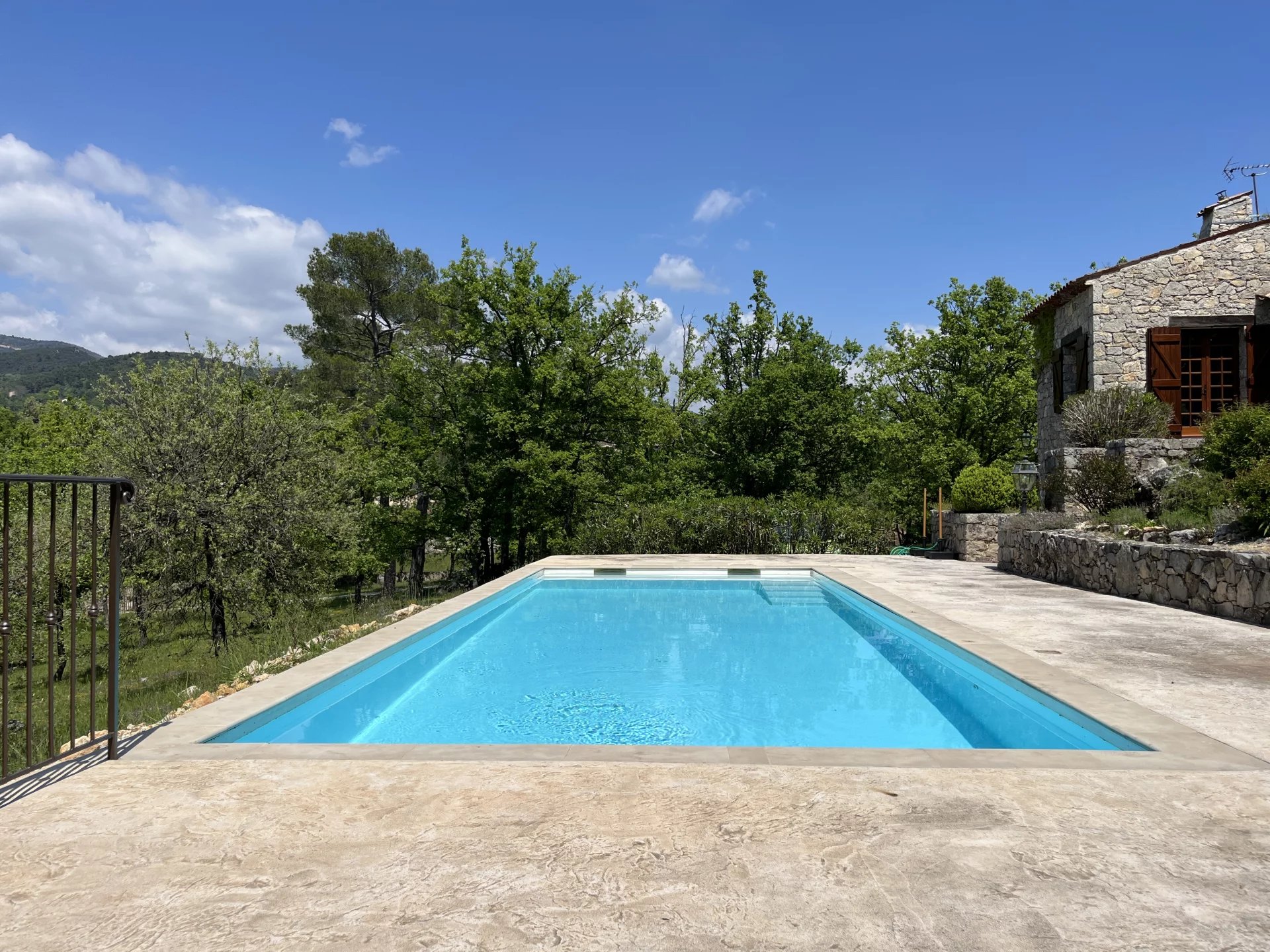 Charming stone vila with view - FAYENCE