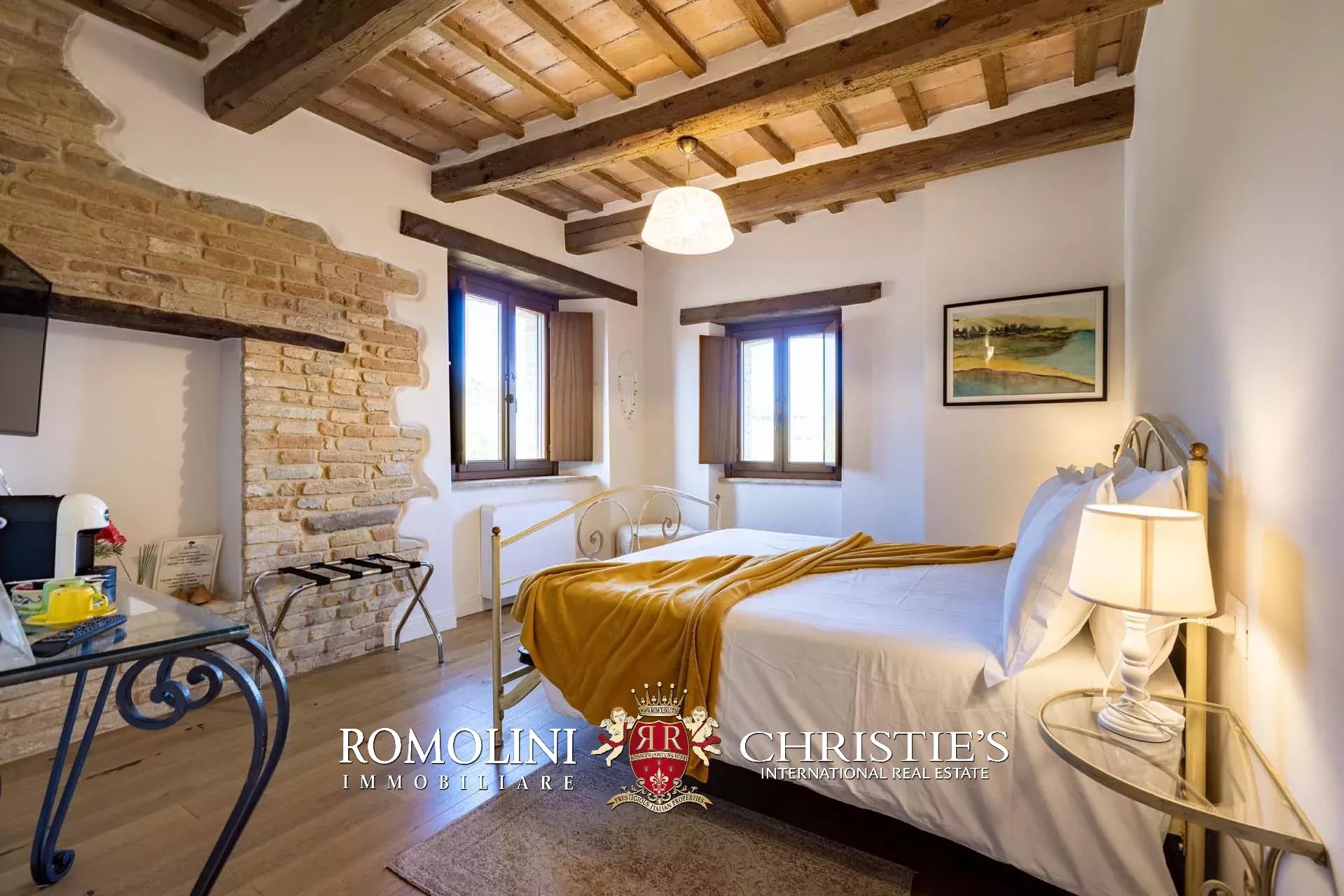 9 Bedroom Villa/Townhouse's Image 41