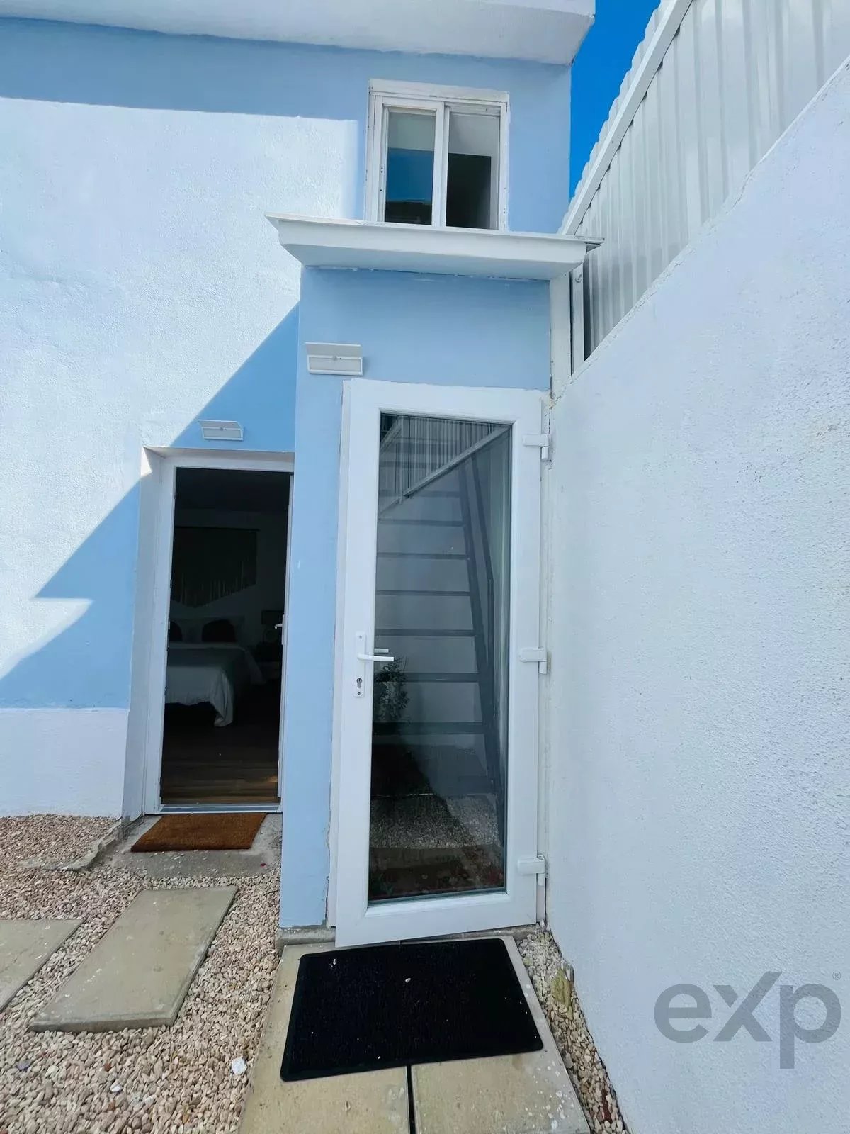 Charming 10-Room House in Costa da Caparica 2825-440 image 9
