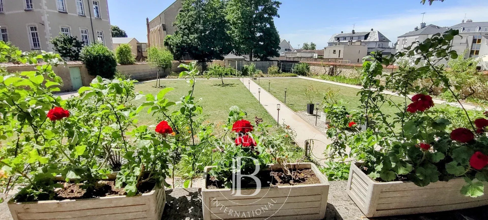 Maison d'hôtes Nevers  -  ref 86350592 (picture 2)