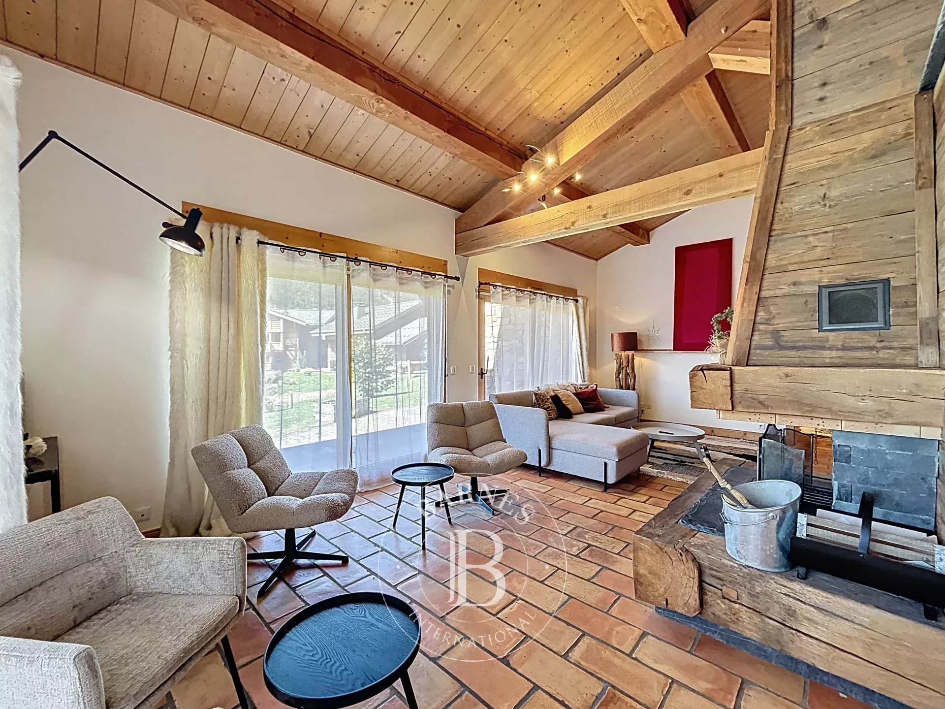 Photo of Les Gets – Ski-in/Ski-out property with 3 units
