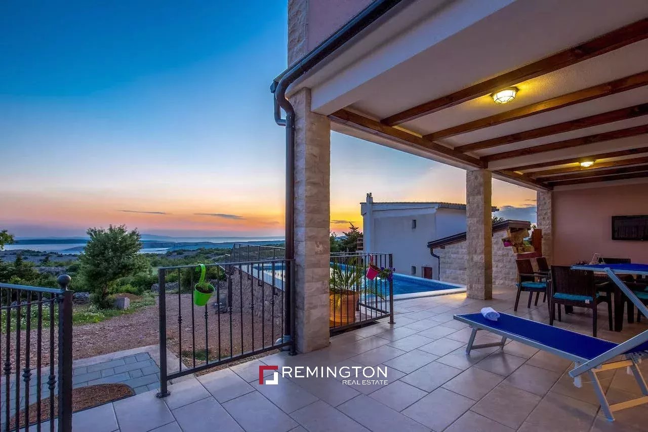 2 Bedroom Villa/Townhouse's Image 12