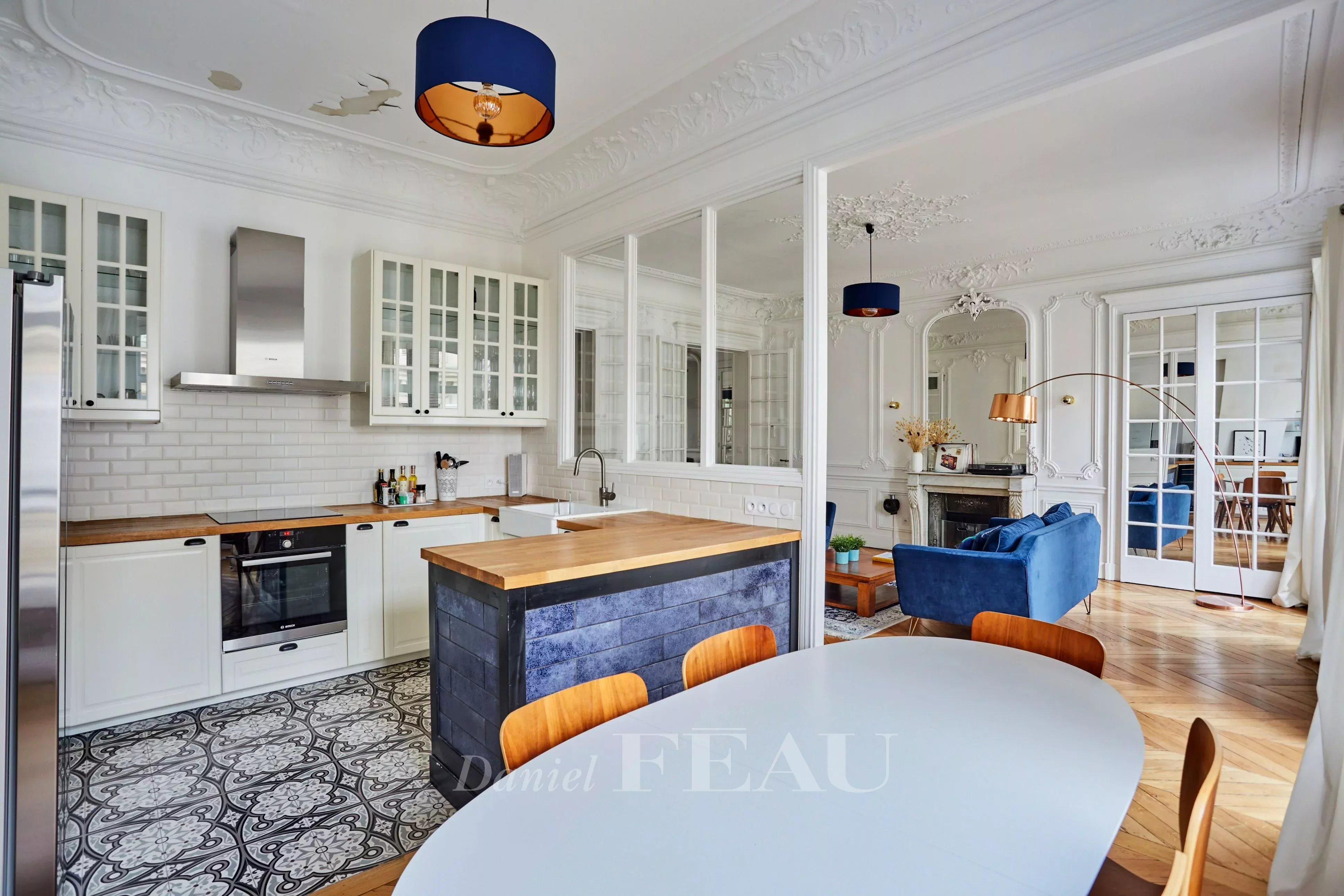 Sale Apartment Paris 16th