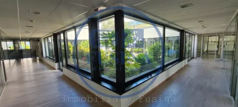 Magazzino---Capannone-in-vendita---Egna-10