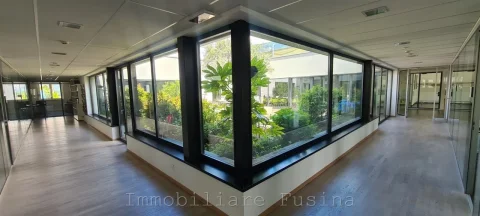 Magazzino---Capannone-in-vendita---Egna-10