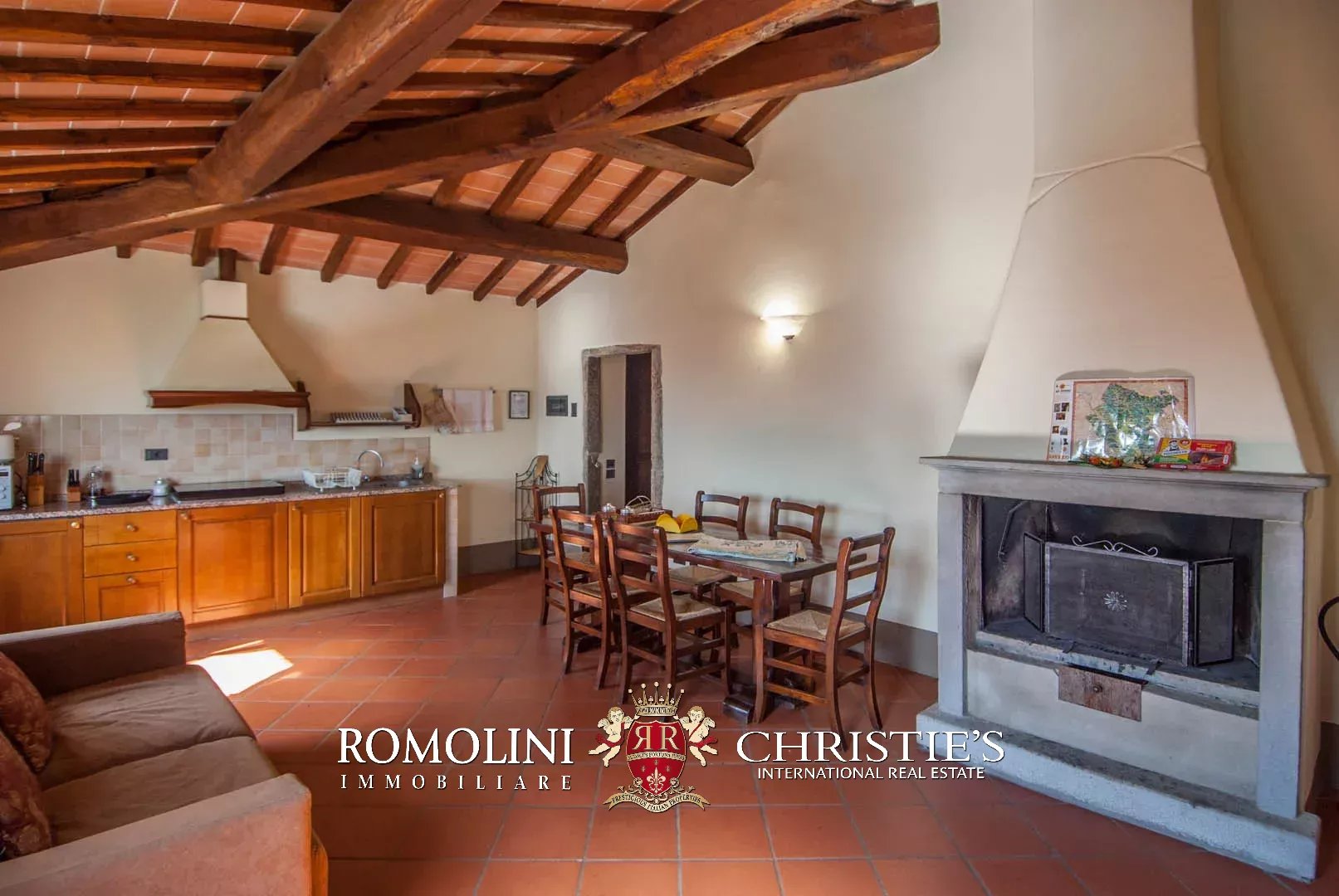 11 Bedroom Villa/Townhouse's Image 27