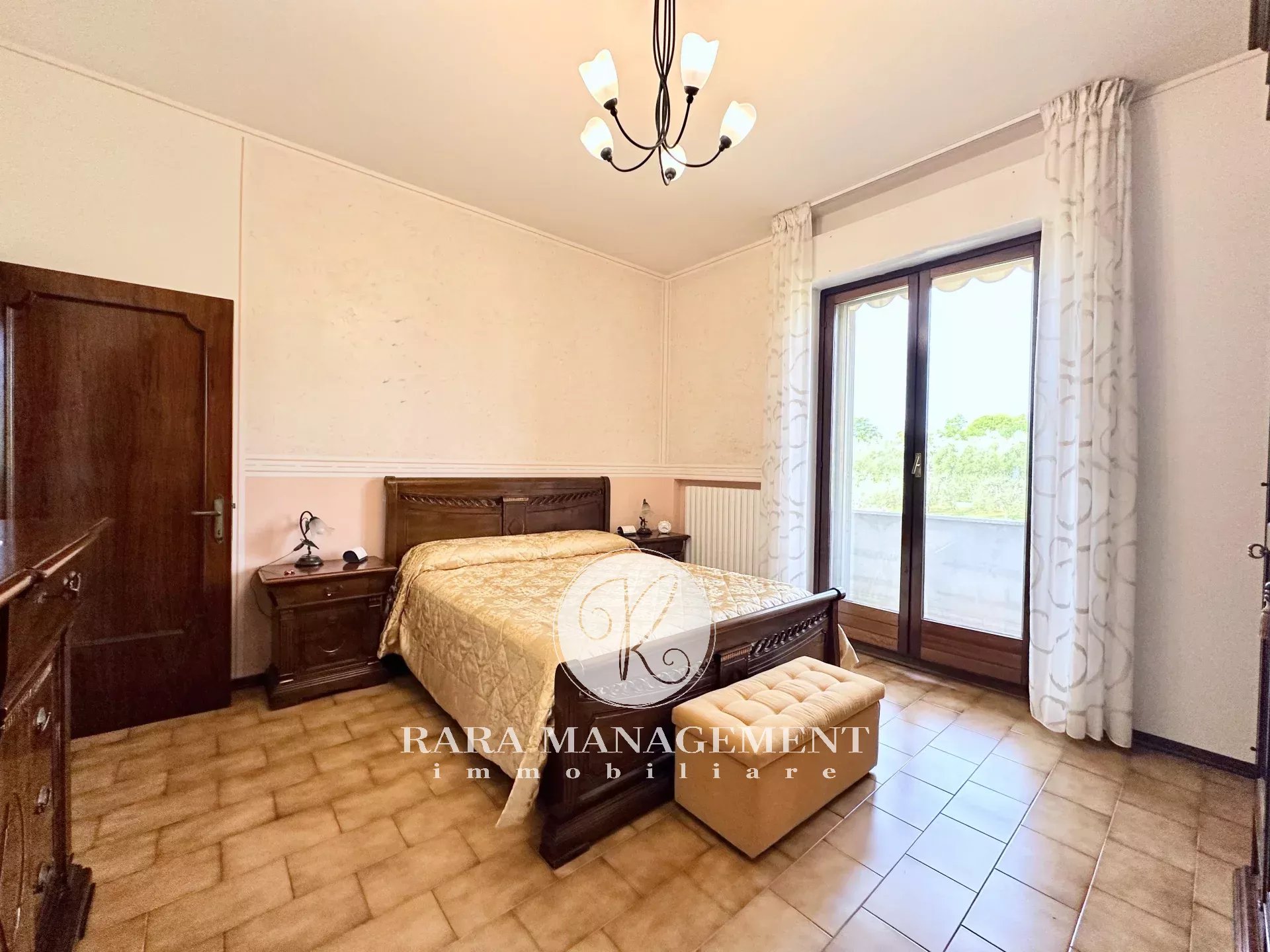 PORTO SANT'ELPIDIO, ZONA CRETAROLA | ARREDATO | NO CONDOMINIO | 2 CAMERE MATRIMONIALI | 2 BALCONI | MANSARDA | POSTO AUTO ESCLUSIVO | CORTE ESCLUSIVA | ZONA RESIDENZIALE RISERVATA E BEN SERVITA |