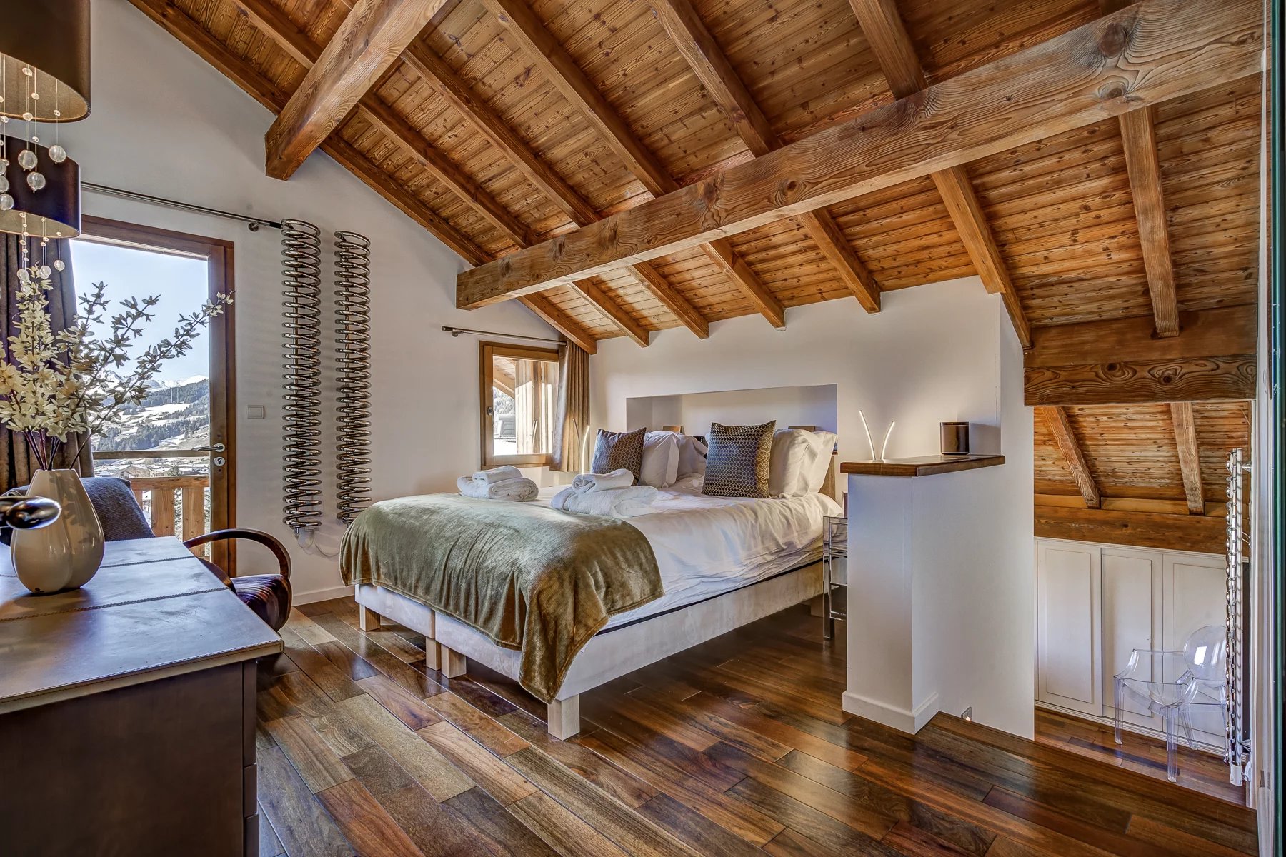 Photo of LES GETS - 5 bedroom chalet in Les Gets