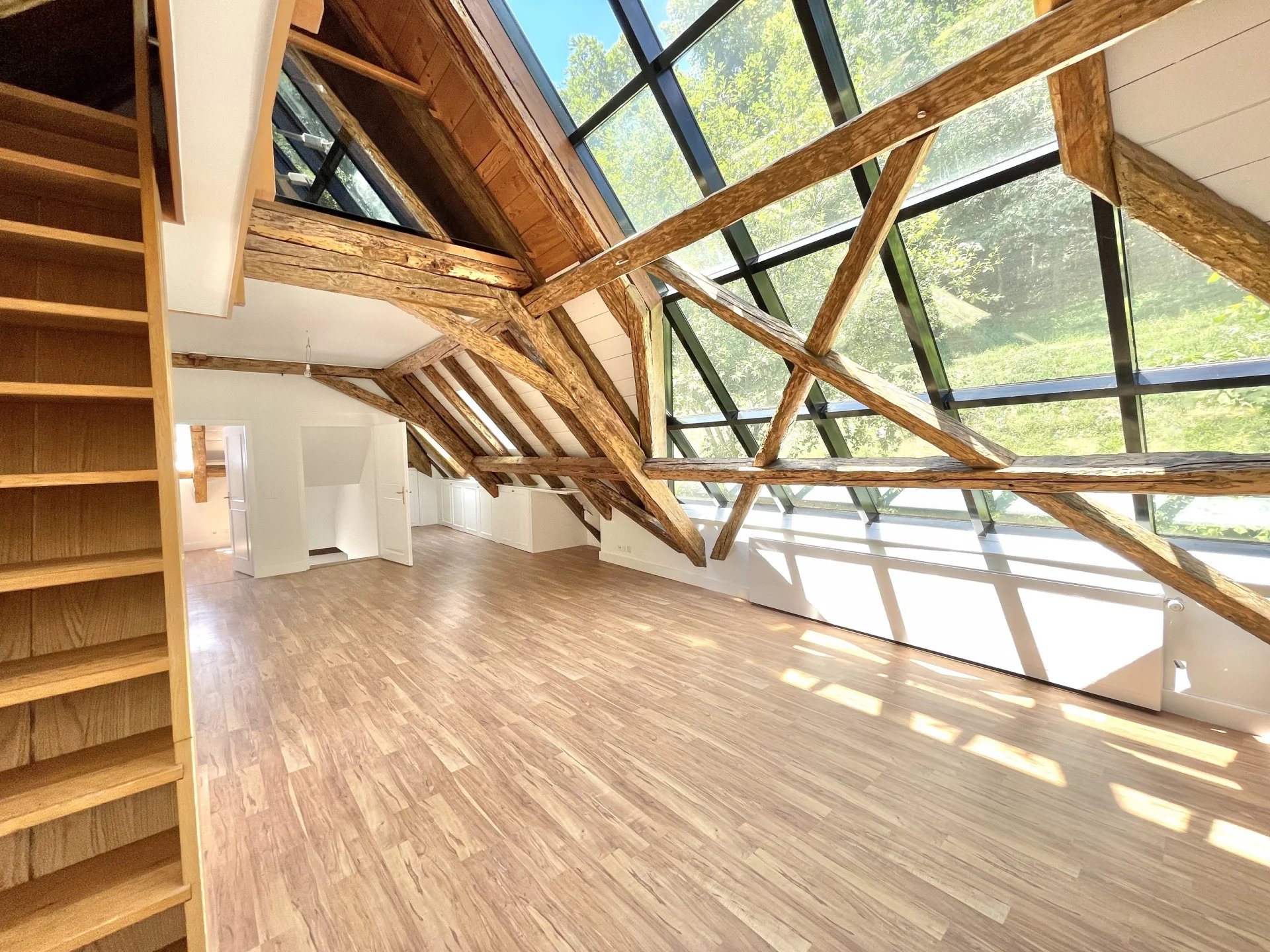 Superbe bâtisse avec cachet, totalement rénovée avec goût