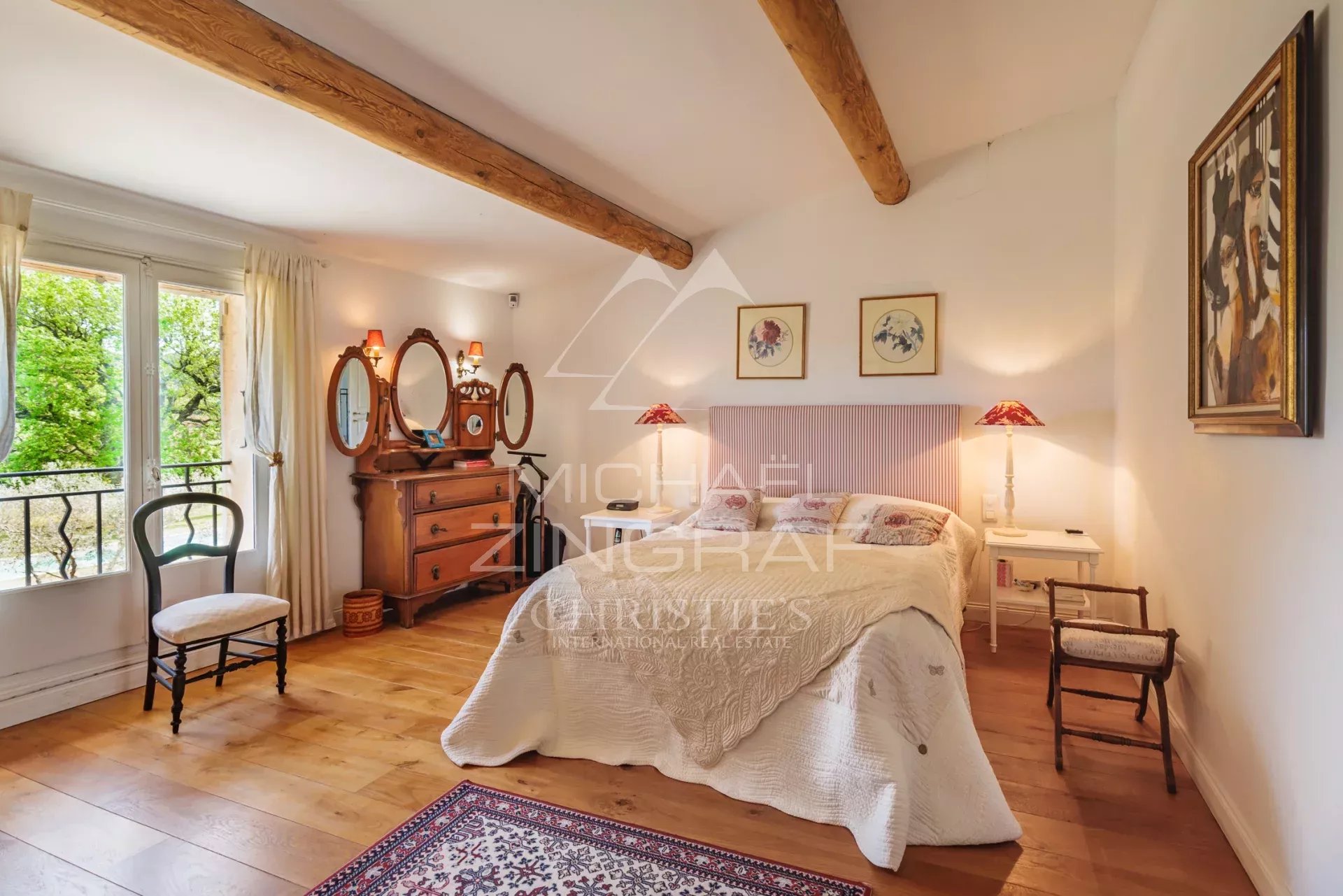 5 Bedroom Villa/Townhouse's Image 3