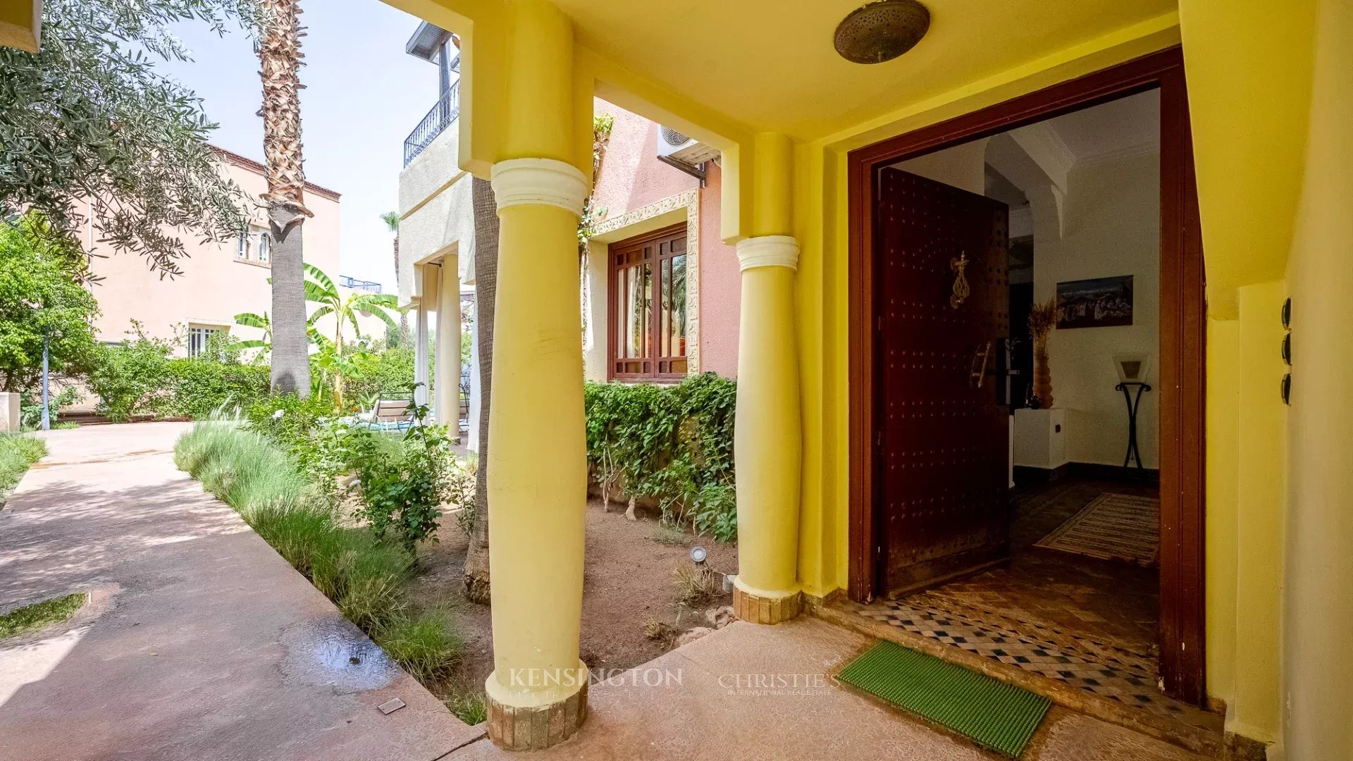 4 Bedroom Villa/Townhouse's Image 21